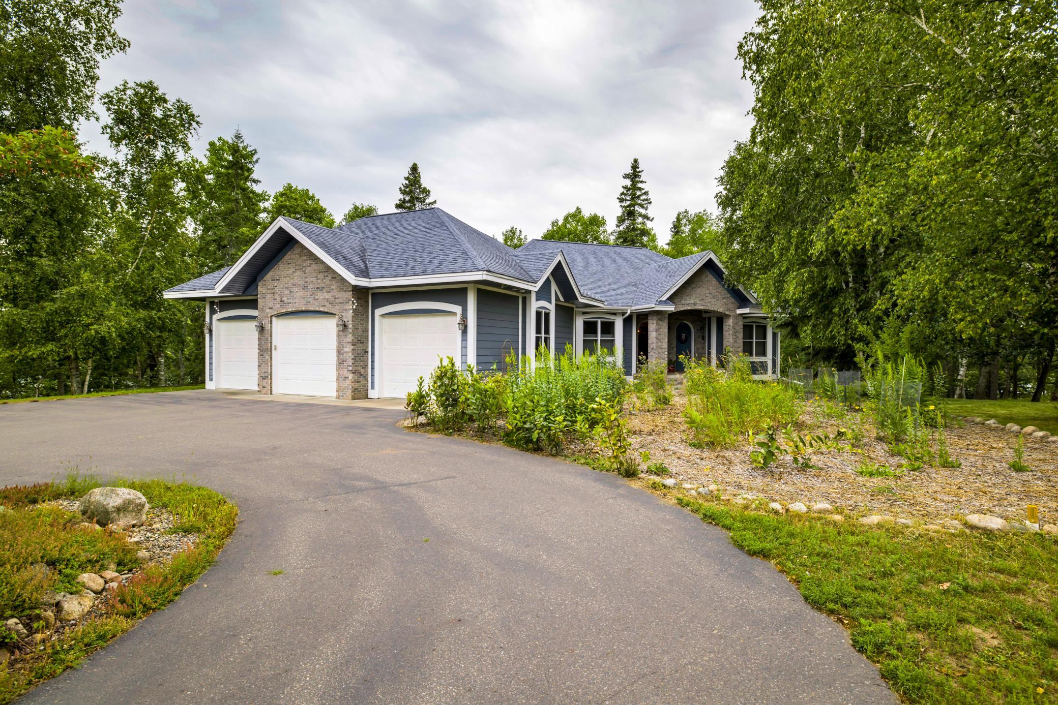 2007 single family home for sale at 35365 E Boot Lake Road in Park Rapids, MN — 4 bed, 3 bath (photo 3 of 87)