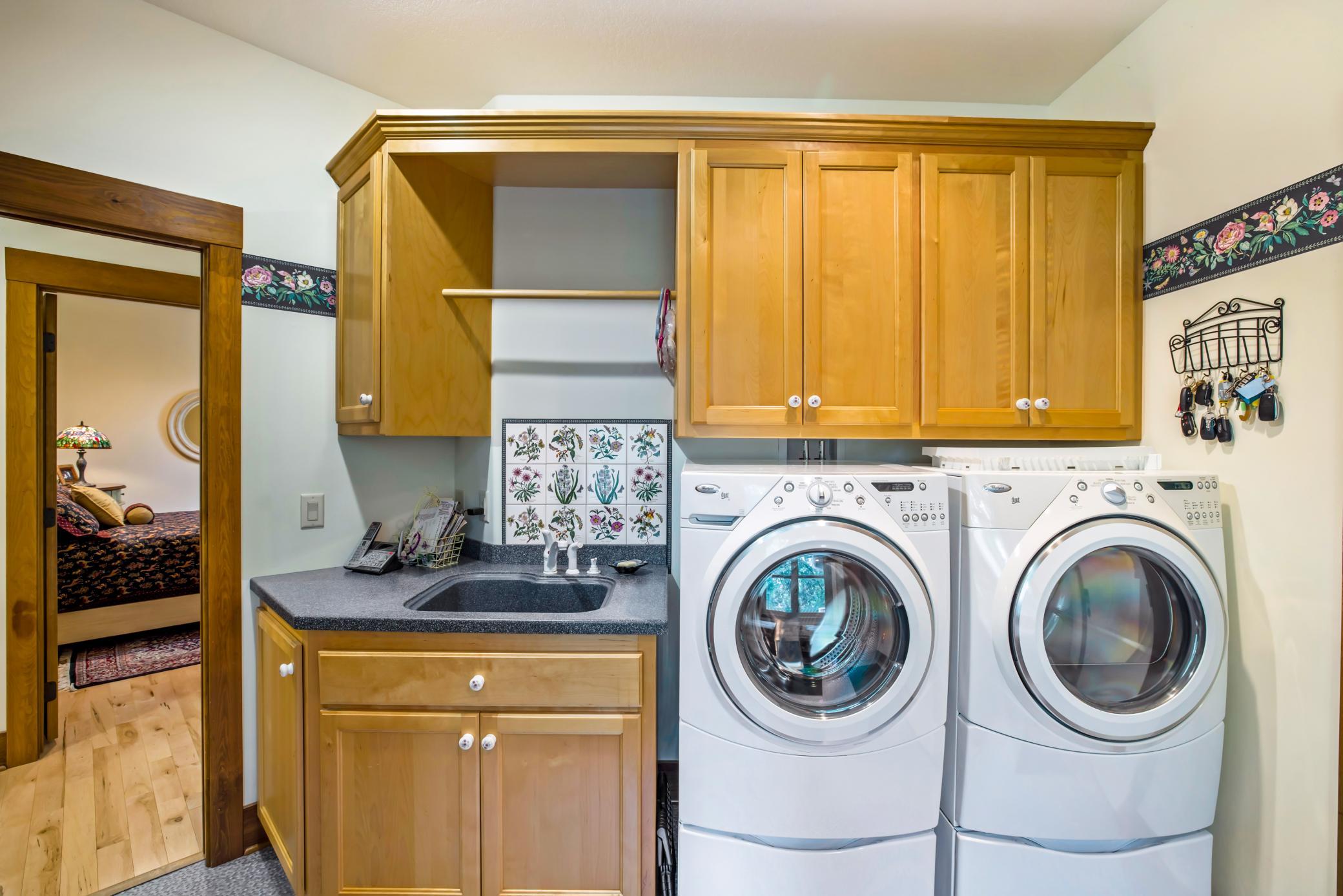 2007 single family home for sale at 35365 E Boot Lake Road in Park Rapids, MN — 4 bed, 3 bath (photo 21 of 87)