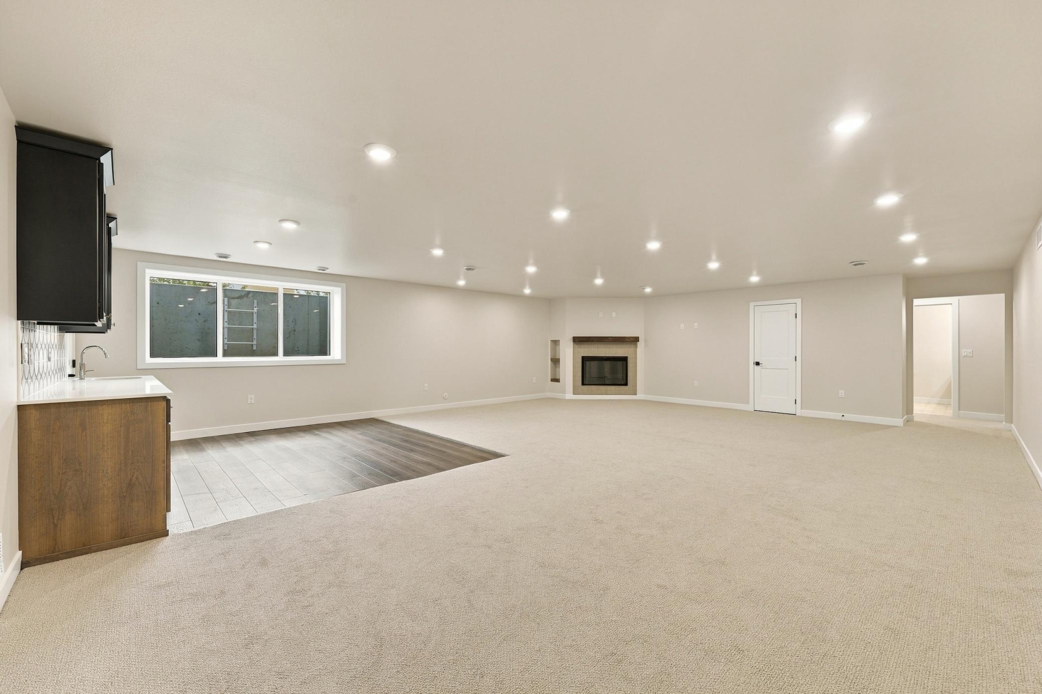 2026 single family home for sale at 1555 72nd Avenue S in Fargo, ND — 6 bed, 3 bath (photo 35 of 69)