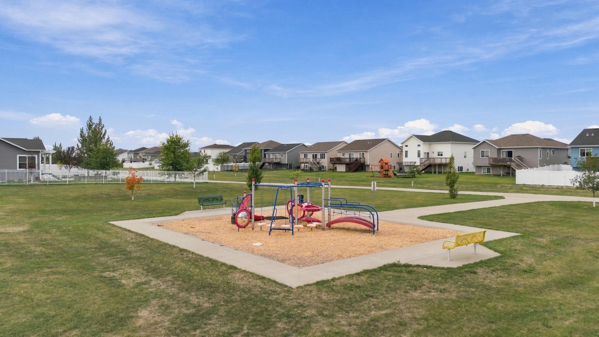 2026 single family home for sale at 1555 72nd Avenue S in Fargo, ND — 6 bed, 3 bath (photo 62 of 69)