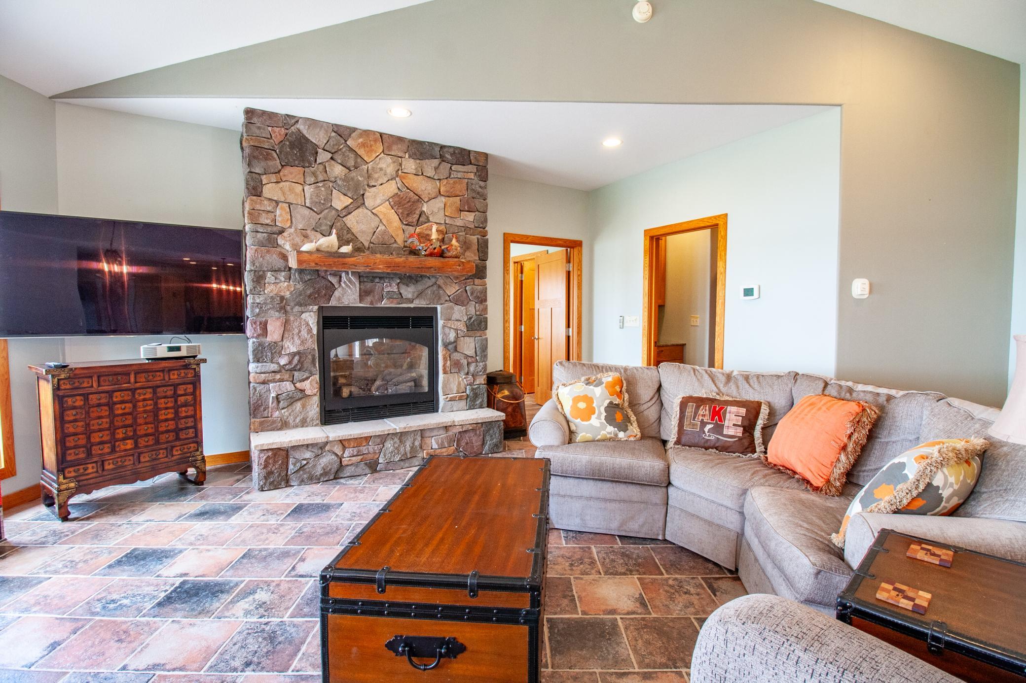 2007 single family home for sale at 34931 Northview Road in Battle Lake, MN — 5 bed, 3 bath (photo 19 of 67)