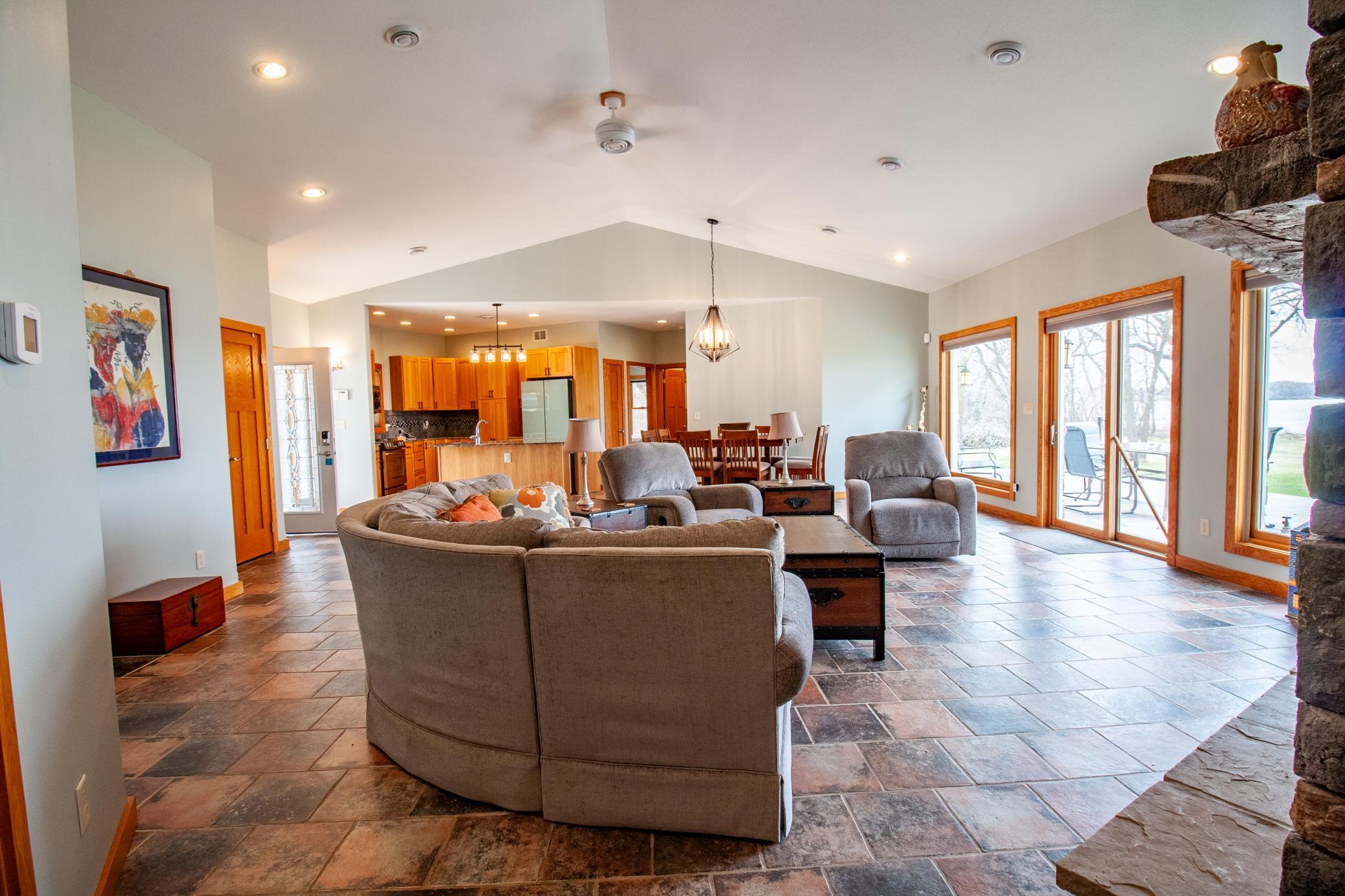 2007 single family home for sale at 34931 Northview Road in Battle Lake, MN — 5 bed, 3 bath (photo 23 of 67)