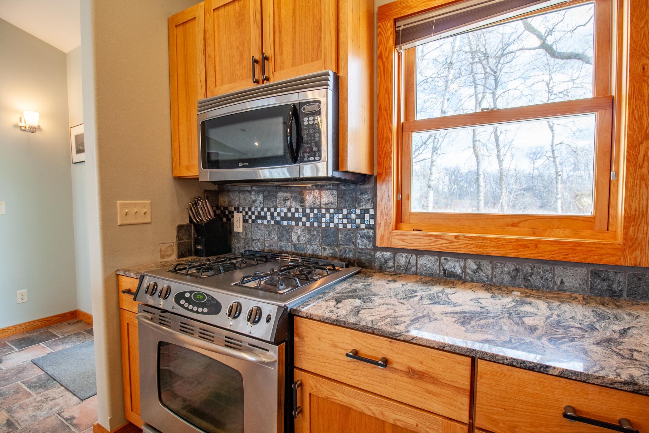 2007 single family home for sale at 34931 Northview Road in Battle Lake, MN — 5 bed, 3 bath (photo 28 of 67)
