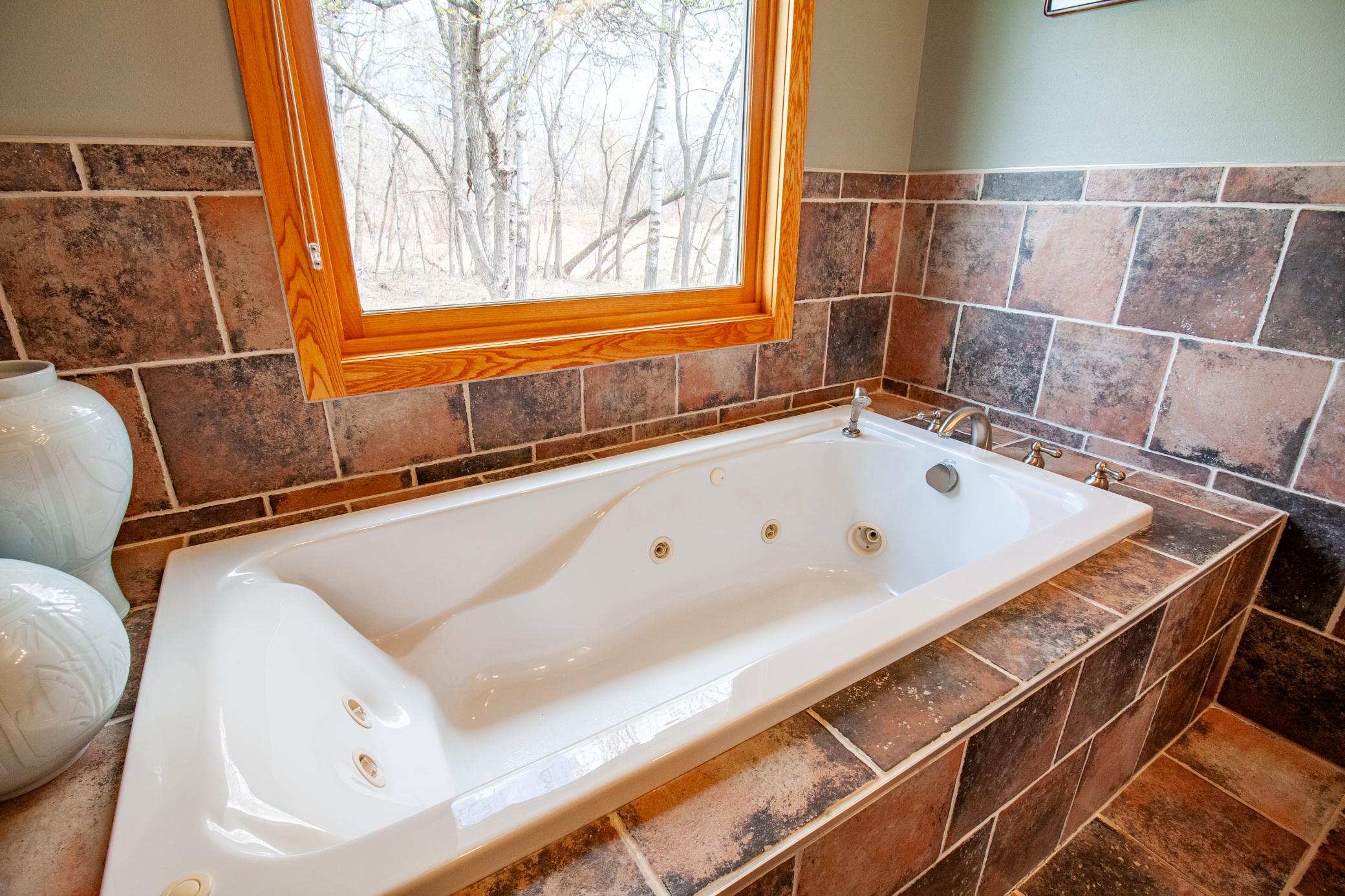 2007 single family home for sale at 34931 Northview Road in Battle Lake, MN — 5 bed, 3 bath (photo 45 of 67)