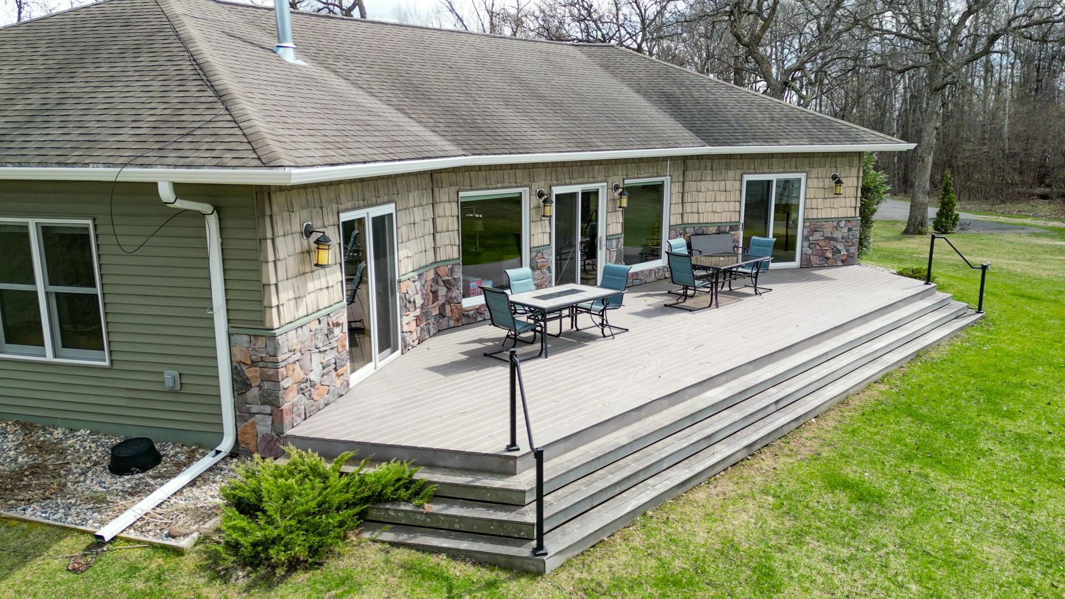 2007 single family home for sale at 34931 Northview Road in Battle Lake, MN — 5 bed, 3 bath (photo 10 of 67)