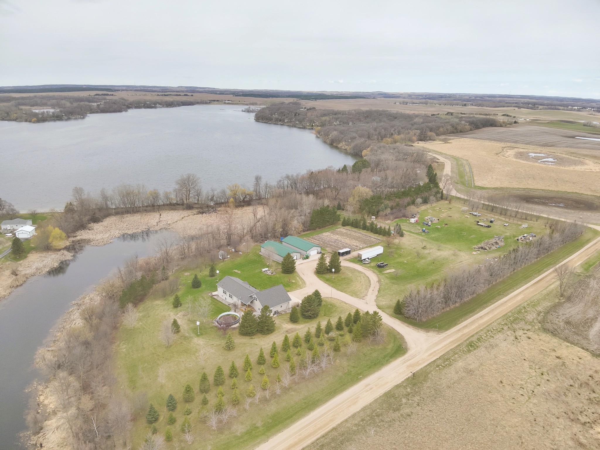 2002 single family home for sale at 48413 205th Avenue in Pelican Rapids, MN — 5 bed, 4 bath (photo 2 of 77)