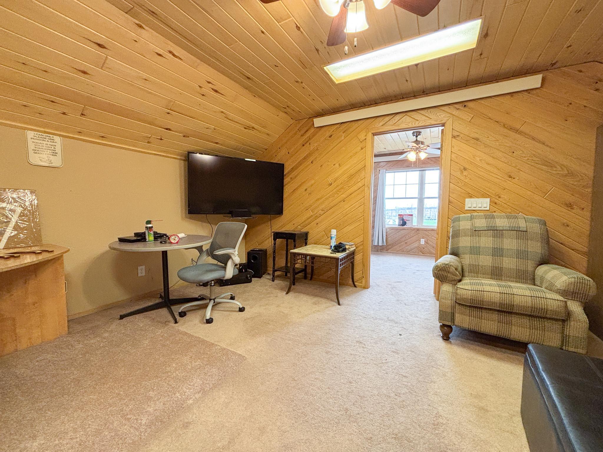 2002 single family home for sale at 48413 205th Avenue in Pelican Rapids, MN — 5 bed, 4 bath (photo 21 of 77)