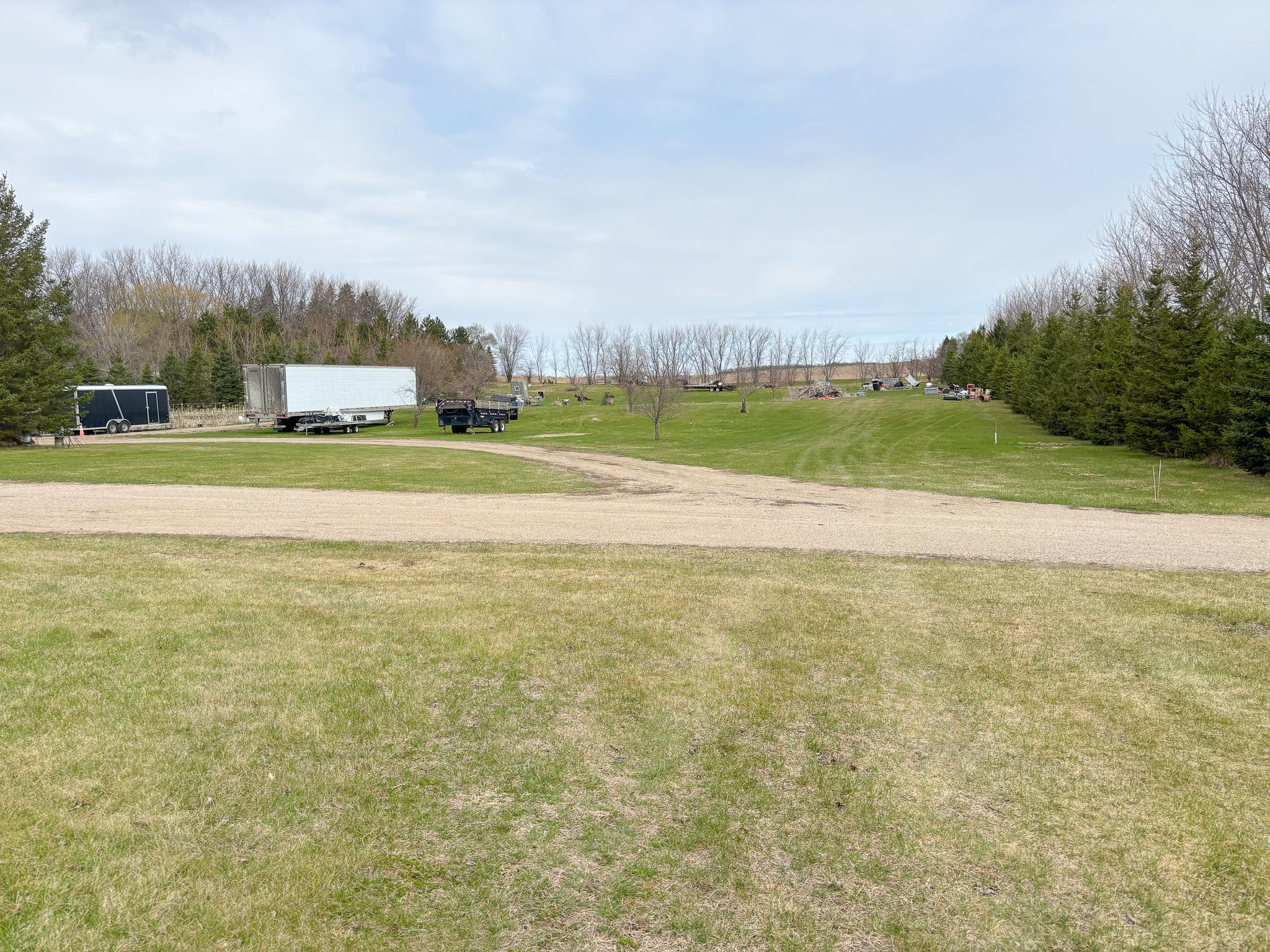 2002 single family home for sale at 48413 205th Avenue in Pelican Rapids, MN — 5 bed, 4 bath (photo 55 of 77)