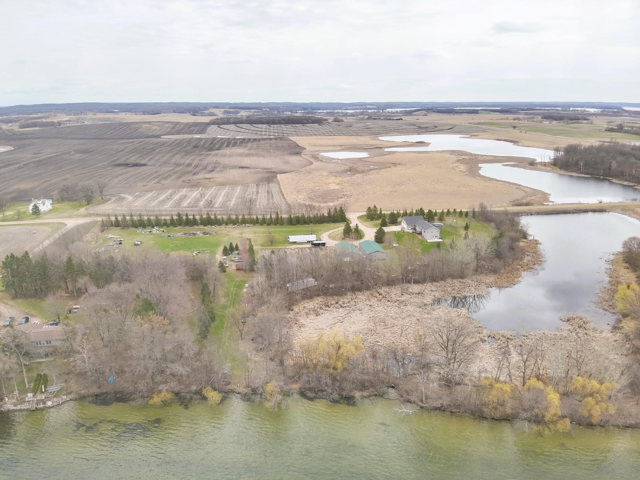2002 single family home for sale at 48413 205th Avenue in Pelican Rapids, MN — 5 bed, 4 bath (photo 67 of 77)