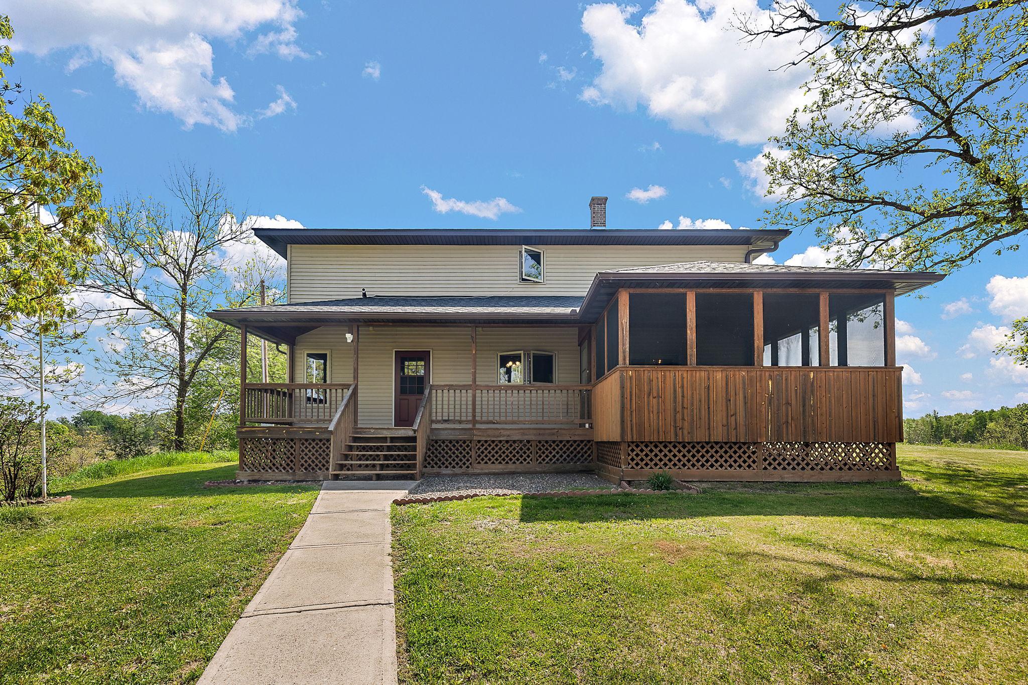 1935 single family home for sale at 36775 US Highway 169 in Aitkin, MN — 3 bed, 2 bath (photo 2 of 46)