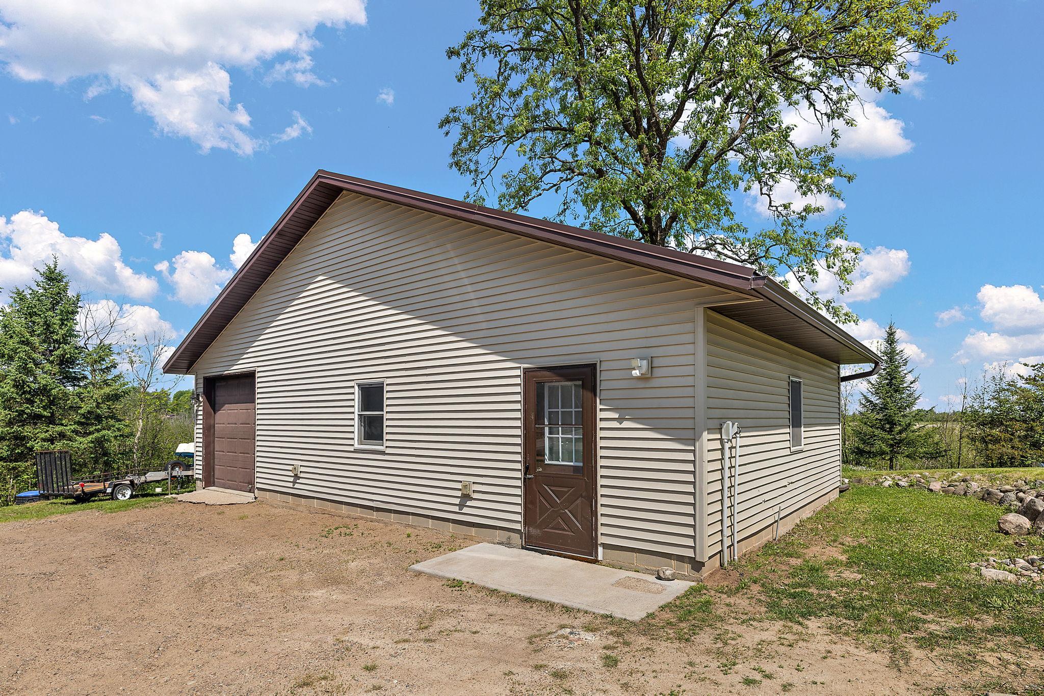 1935 single family home for sale at 36775 US Highway 169 in Aitkin, MN — 3 bed, 2 bath (photo 4 of 46)