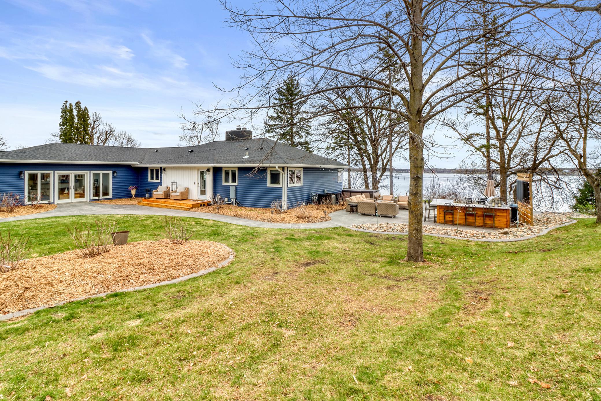 1948 single family home for sale at 51313 Knoll Road in Pelican Rapids, MN — 4 bed, 4 bath (photo 4 of 107)
