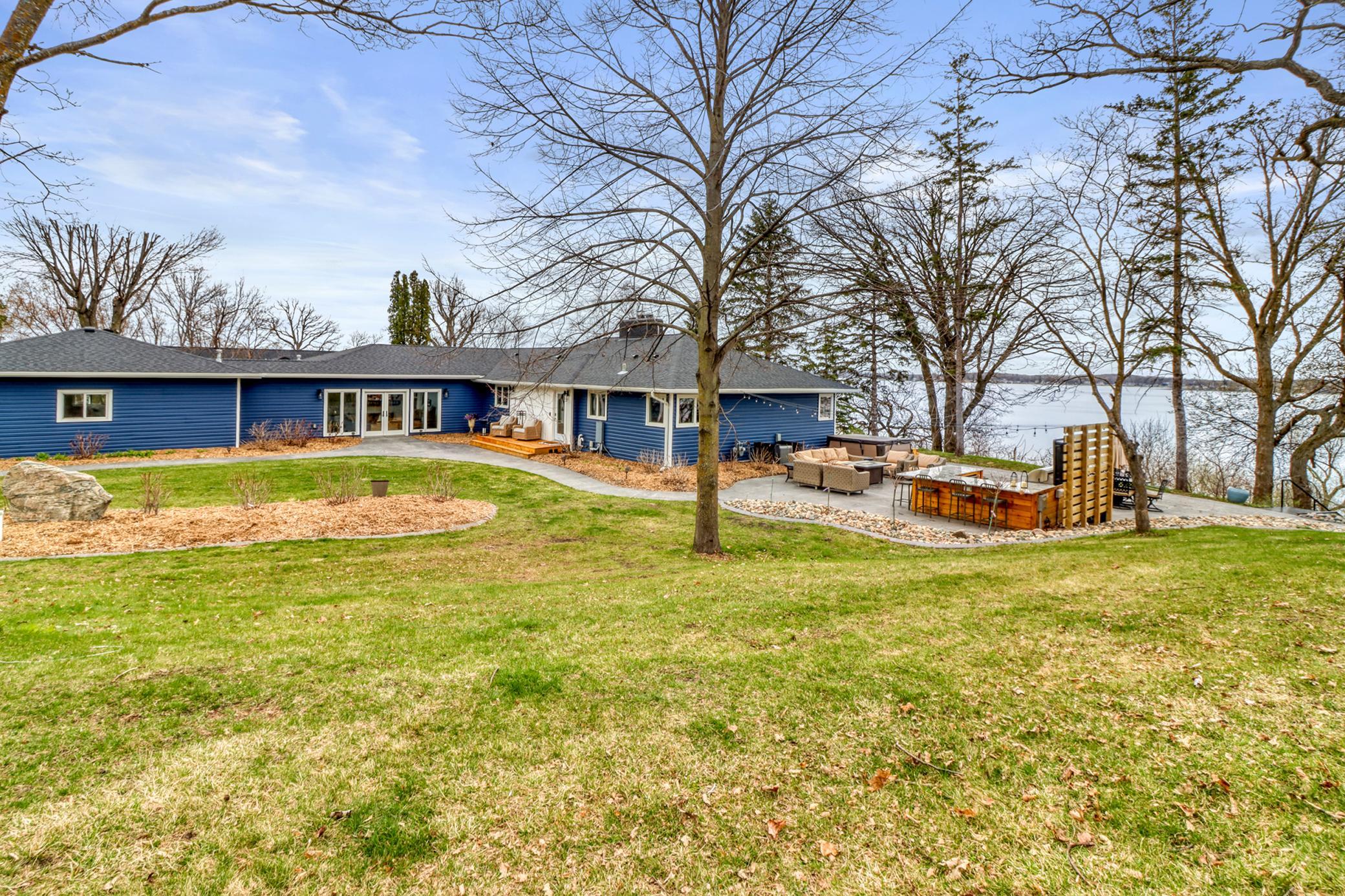 1948 single family home for sale at 51313 Knoll Road in Pelican Rapids, MN — 4 bed, 4 bath (photo 5 of 107)