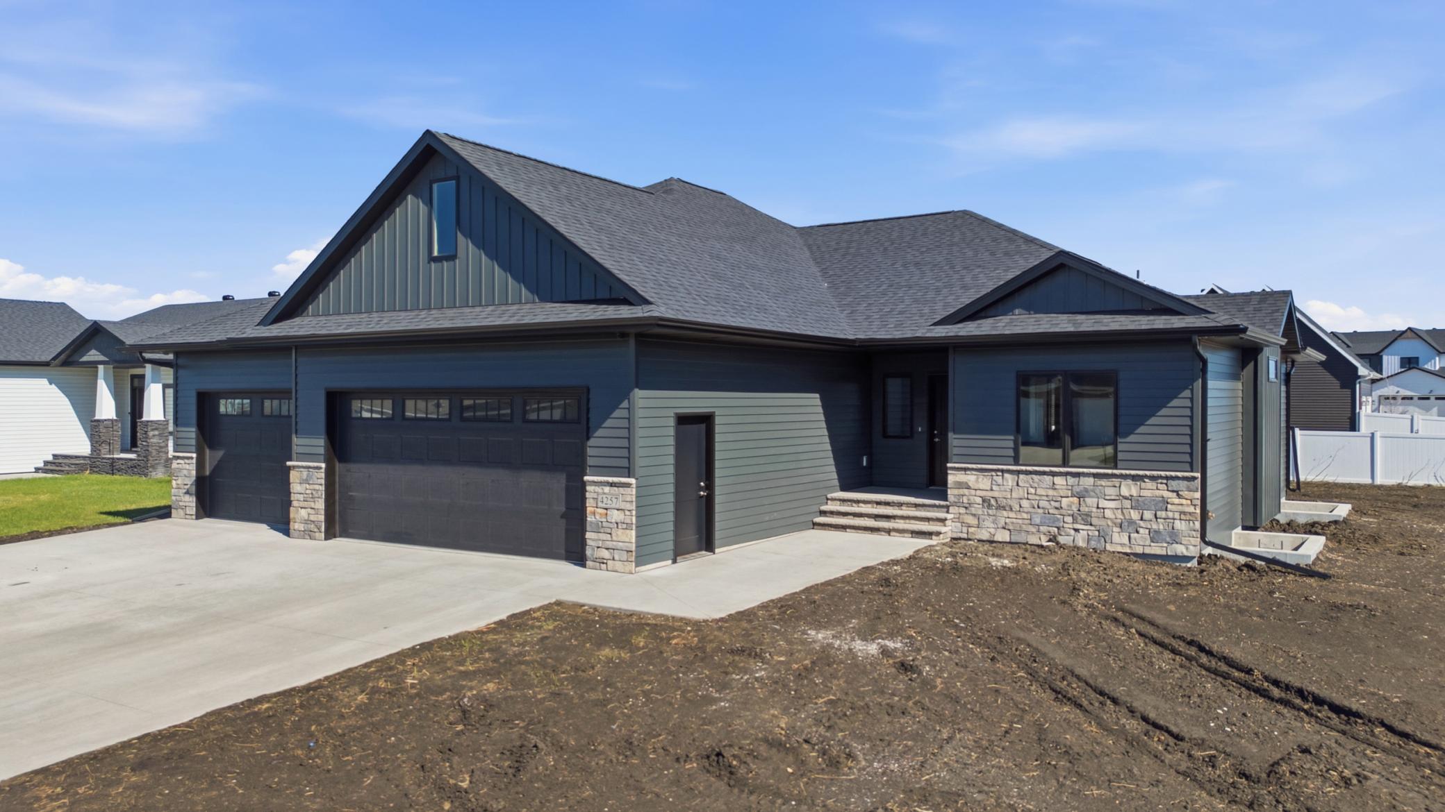 4257 Pine Parkway S, Fargo ND 58104 - Photo 2 of 44