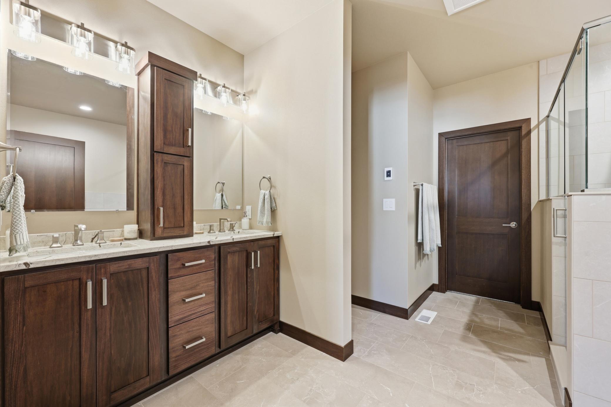4257 Pine Parkway S, Fargo ND 58104 - Photo 17 of 44