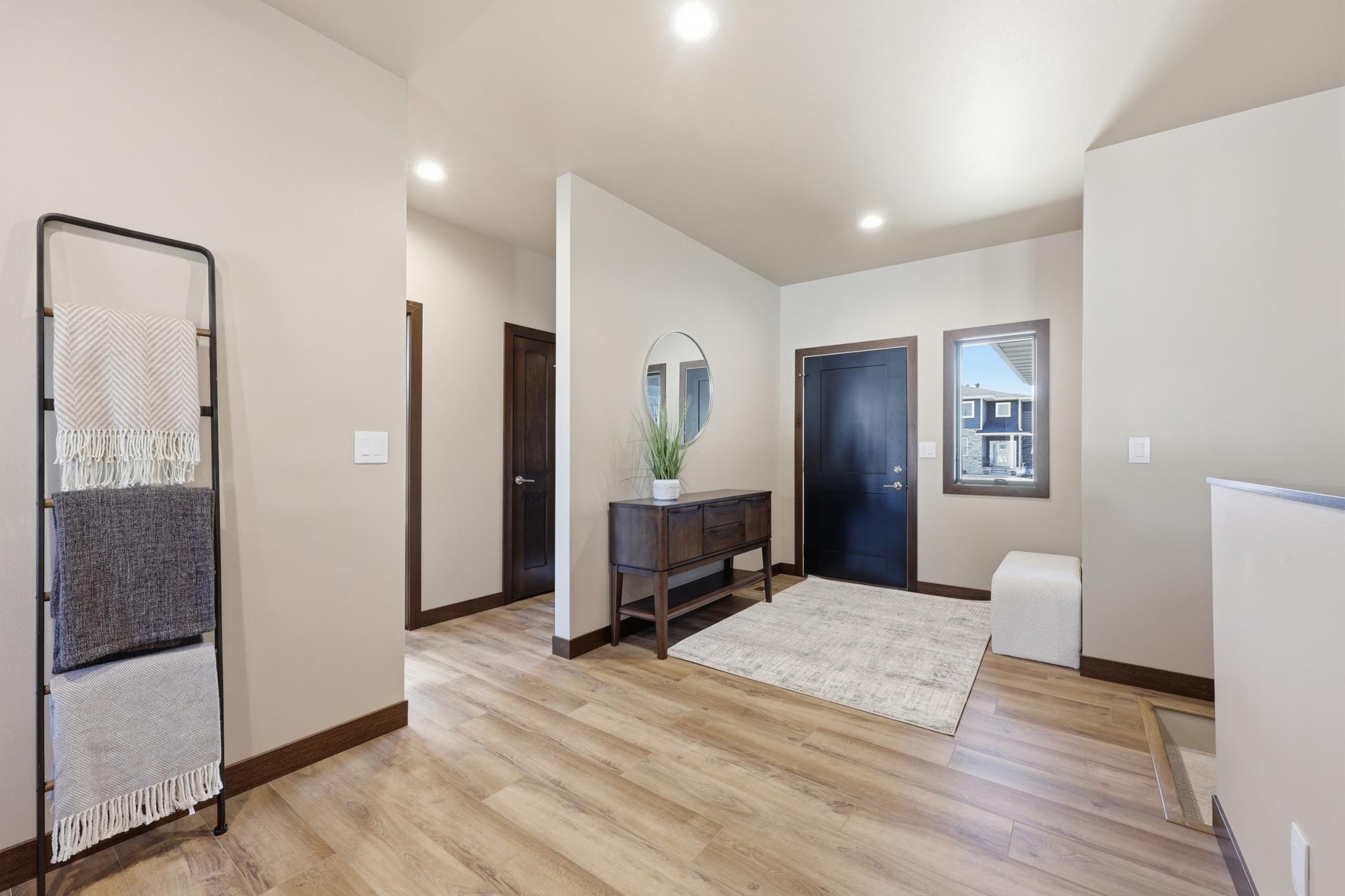4257 Pine Parkway S, Fargo ND 58104 - Photo 4 of 44
