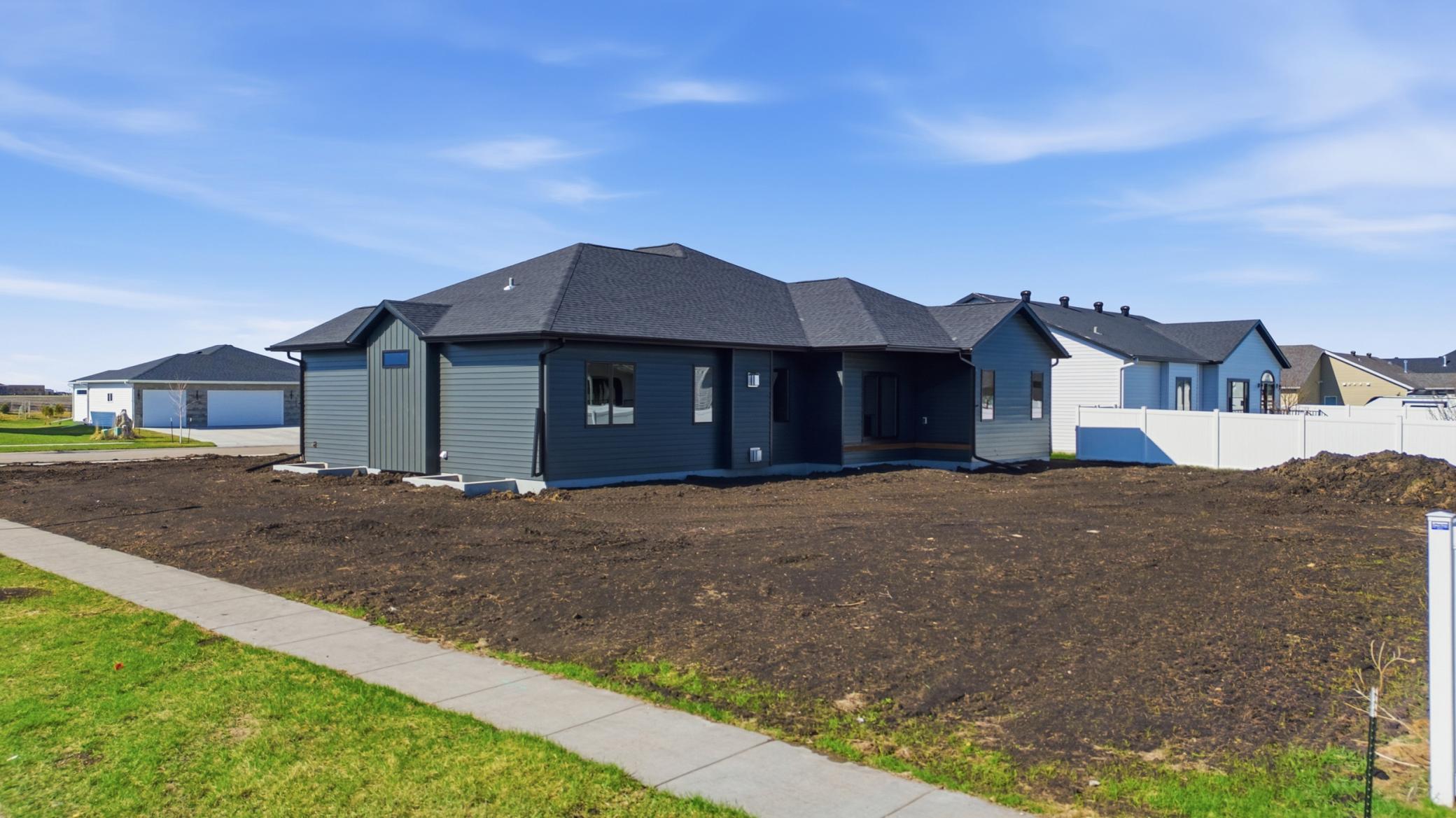 4257 Pine Parkway S, Fargo ND 58104 - Photo 40 of 44
