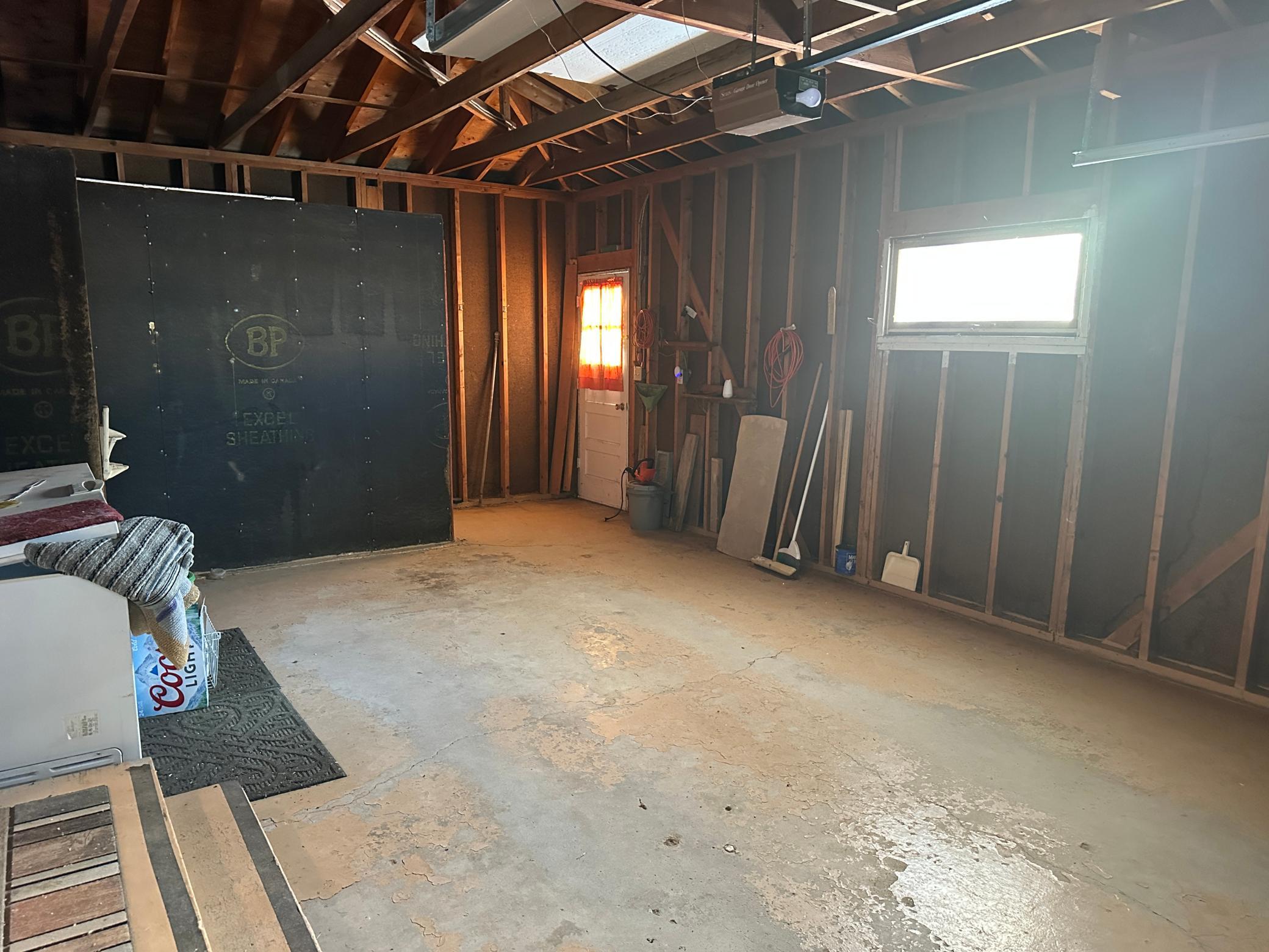 1970 single family home for sale at 6533 102nd Street NE in Rocklake, ND — 3 bed, 2 bath (photo 15 of 39)