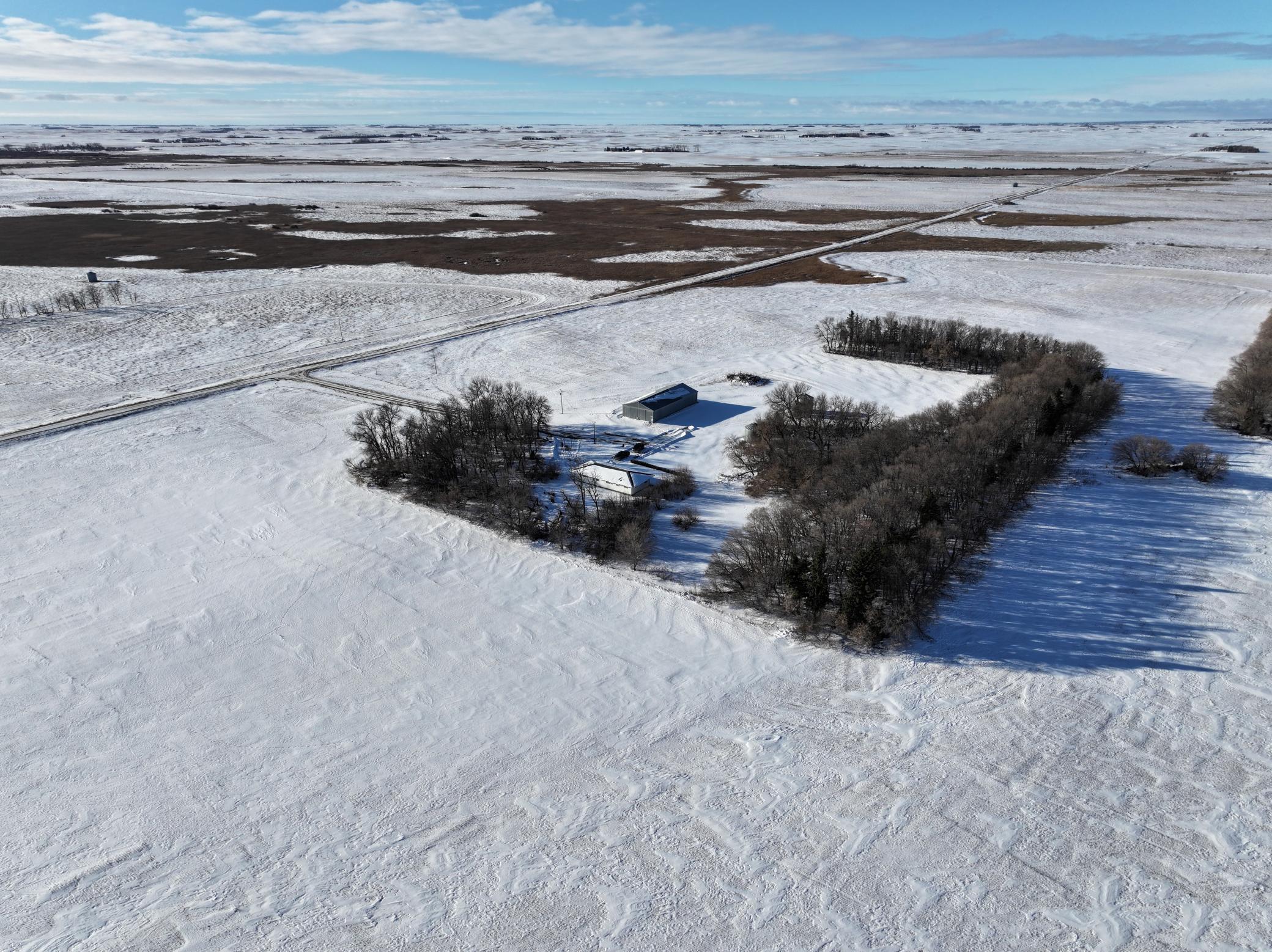 1970 single family home for sale at 6533 102nd Street NE in Rocklake, ND — 3 bed, 2 bath (photo 4 of 39)