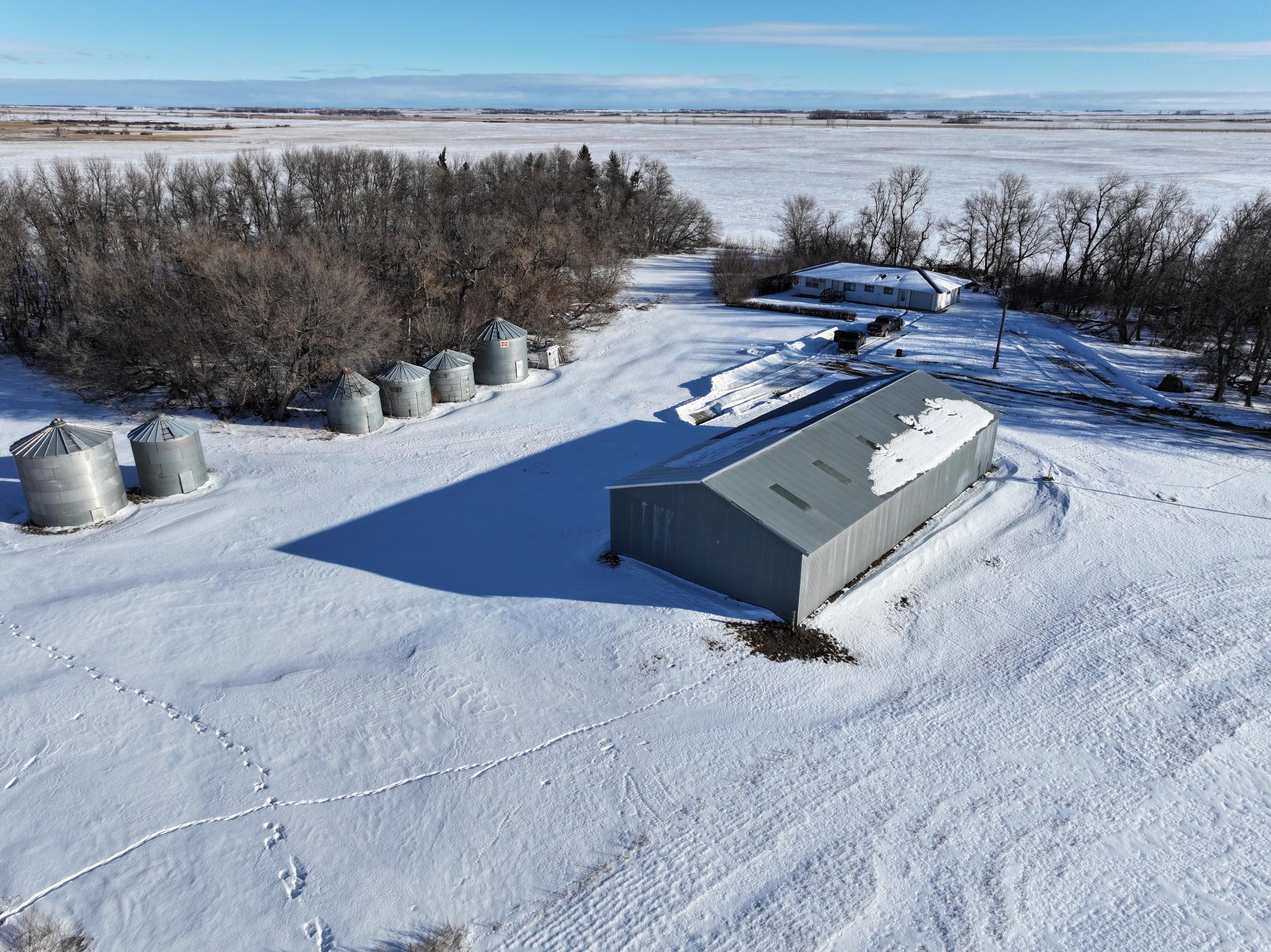 1970 single family home for sale at 6533 102nd Street NE in Rocklake, ND — 3 bed, 2 bath (photo 6 of 39)