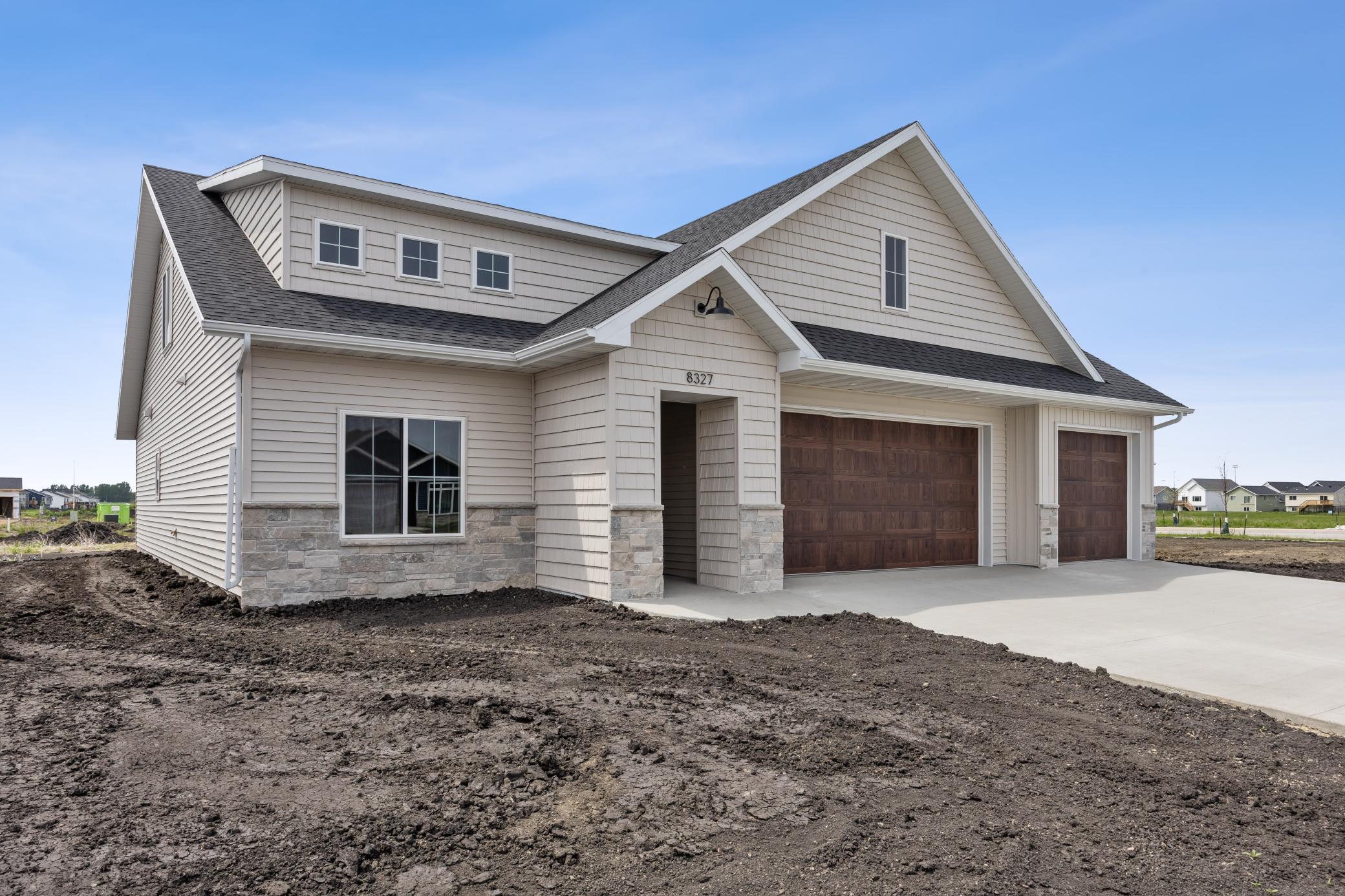 8439 61st Street S, Horace ND 58047 - Photo 3 of 31