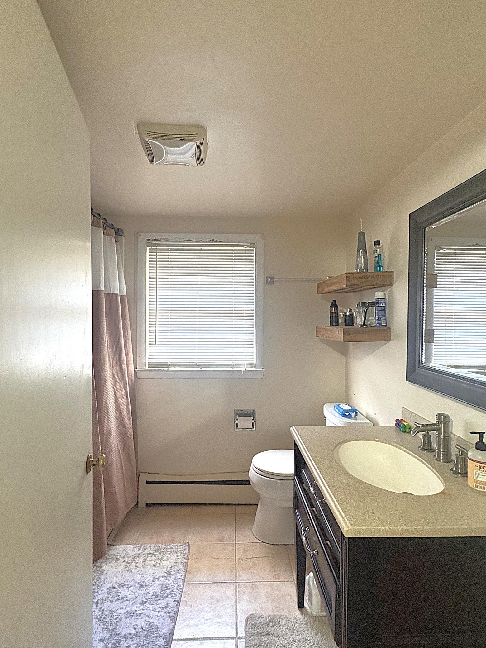 1952 single family home for sale at 1039 W Summit Avenue in Fergus Falls, MN — 4 bed, 3 bath (photo 17 of 21)
