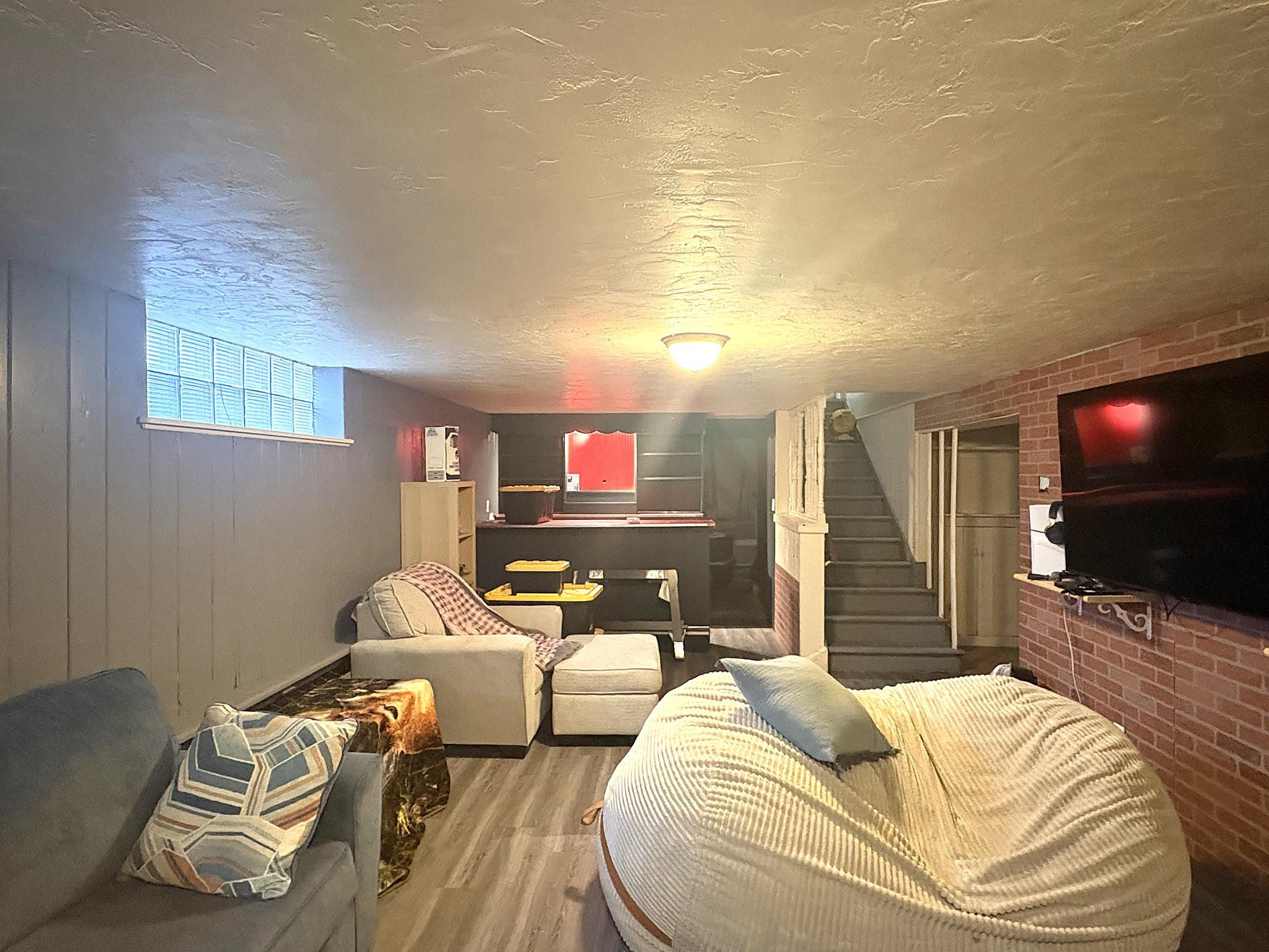 1952 single family home for sale at 1039 W Summit Avenue in Fergus Falls, MN — 4 bed, 3 bath (photo 20 of 21)