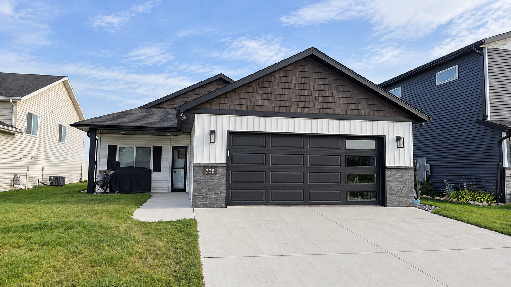 2022 single family home for sale at 728 1st Avenue in Horace, ND — 2 bed, 2 bath