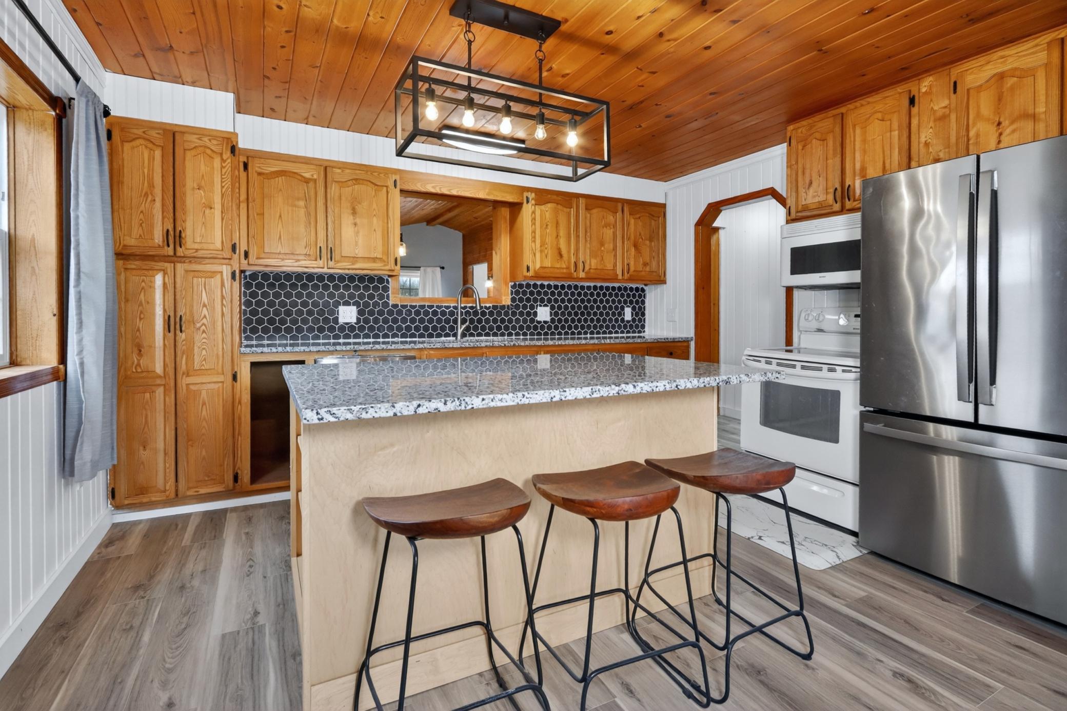 1946 single family home for sale at 43542 County Road 19 in Deer River, MN — 3 bed, 1 bath (photo 14 of 53)