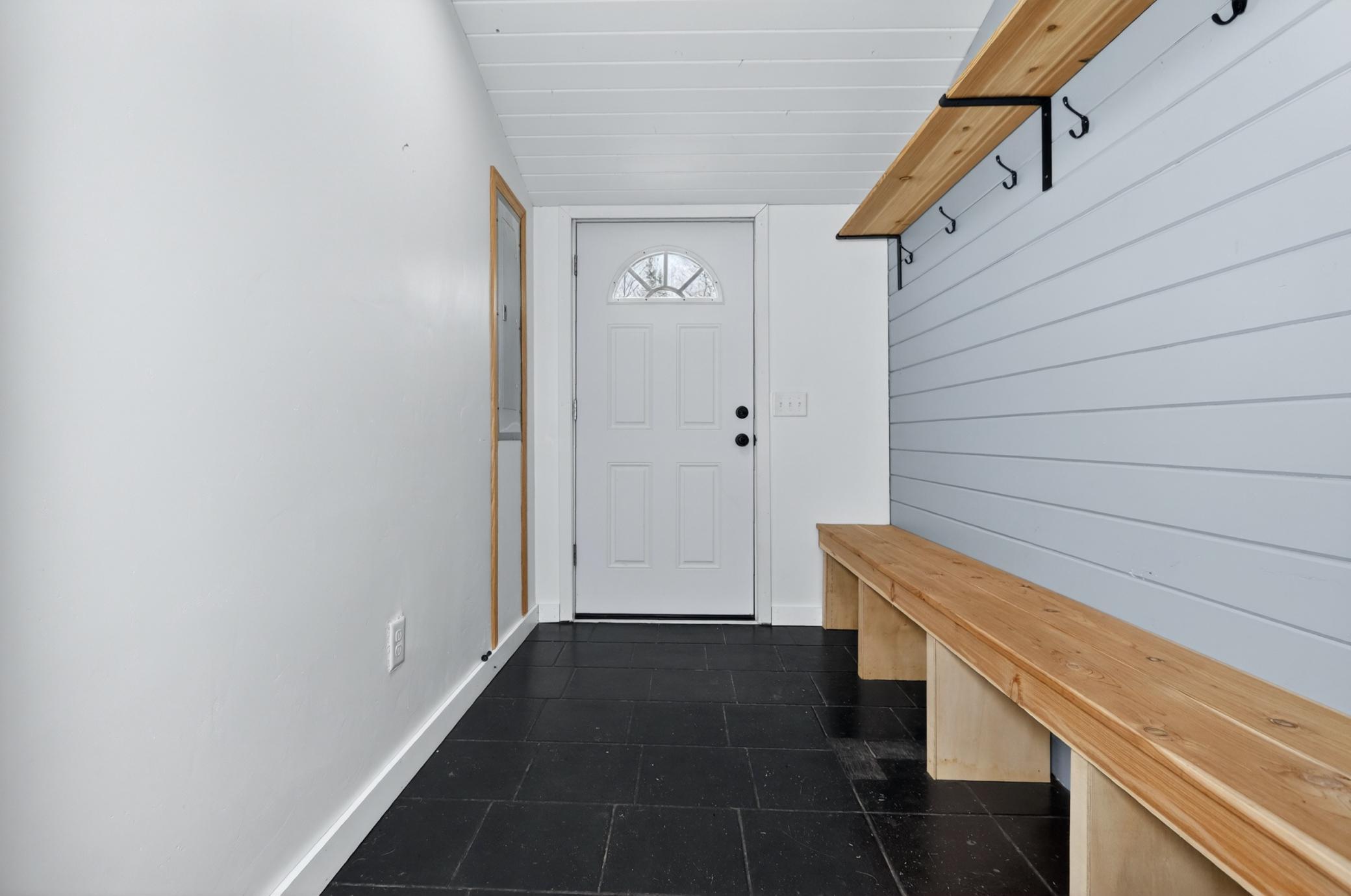 1946 single family home for sale at 43542 County Road 19 in Deer River, MN — 3 bed, 1 bath (photo 5 of 53)