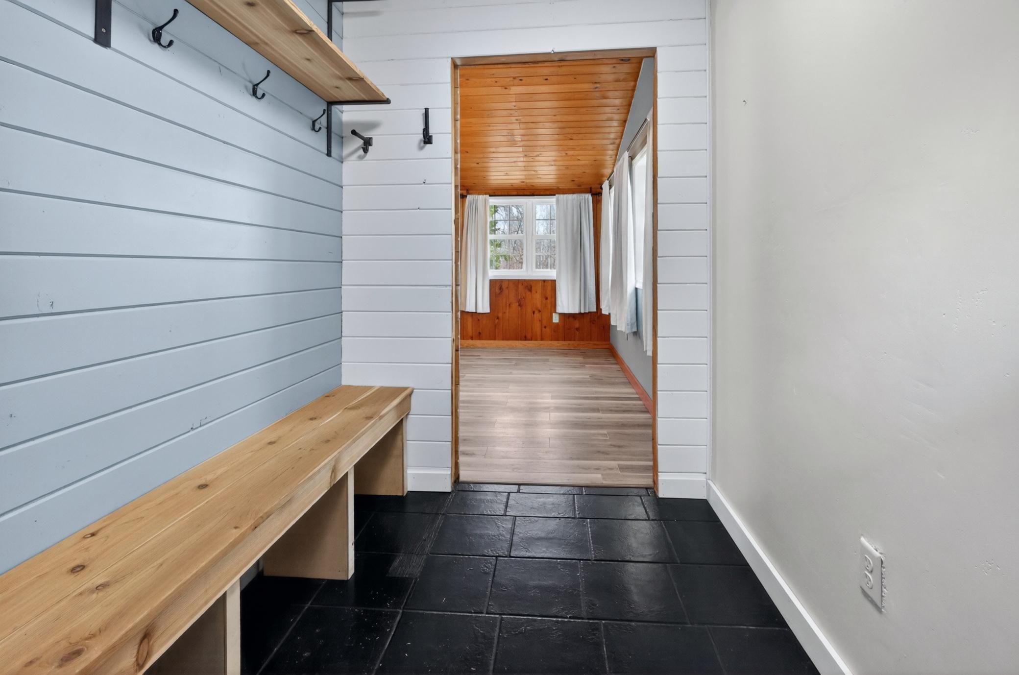 1946 single family home for sale at 43542 County Road 19 in Deer River, MN — 3 bed, 1 bath (photo 6 of 53)
