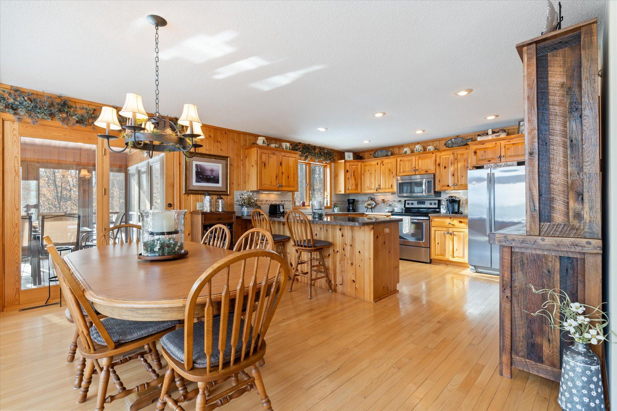 2001 single family home for sale at 9540 Lake Douglas Way in Breezy Point, MN — 4 bed, 3 bath (photo 13 of 44)
