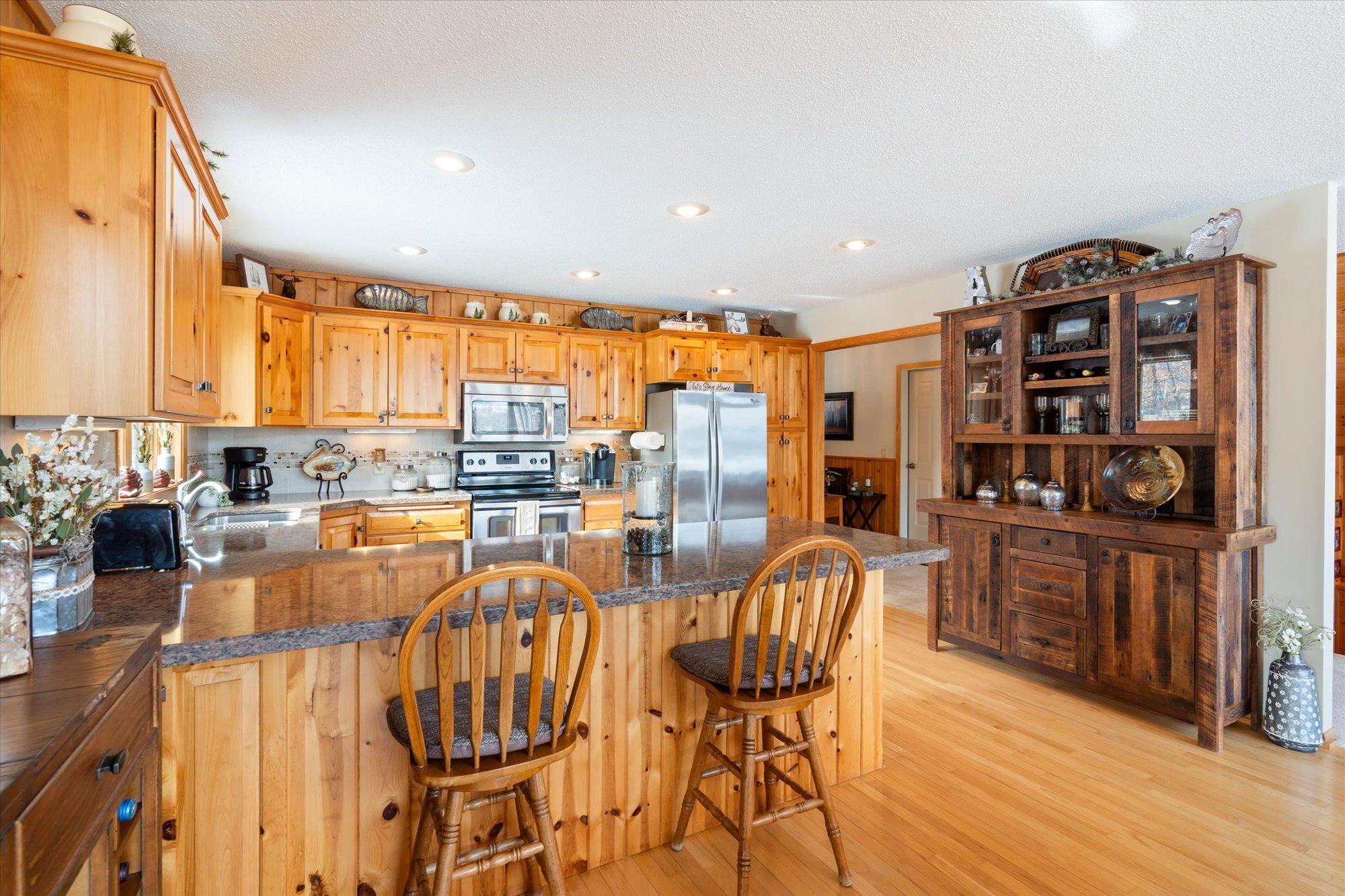 2001 single family home for sale at 9540 Lake Douglas Way in Breezy Point, MN — 4 bed, 3 bath (photo 15 of 44)