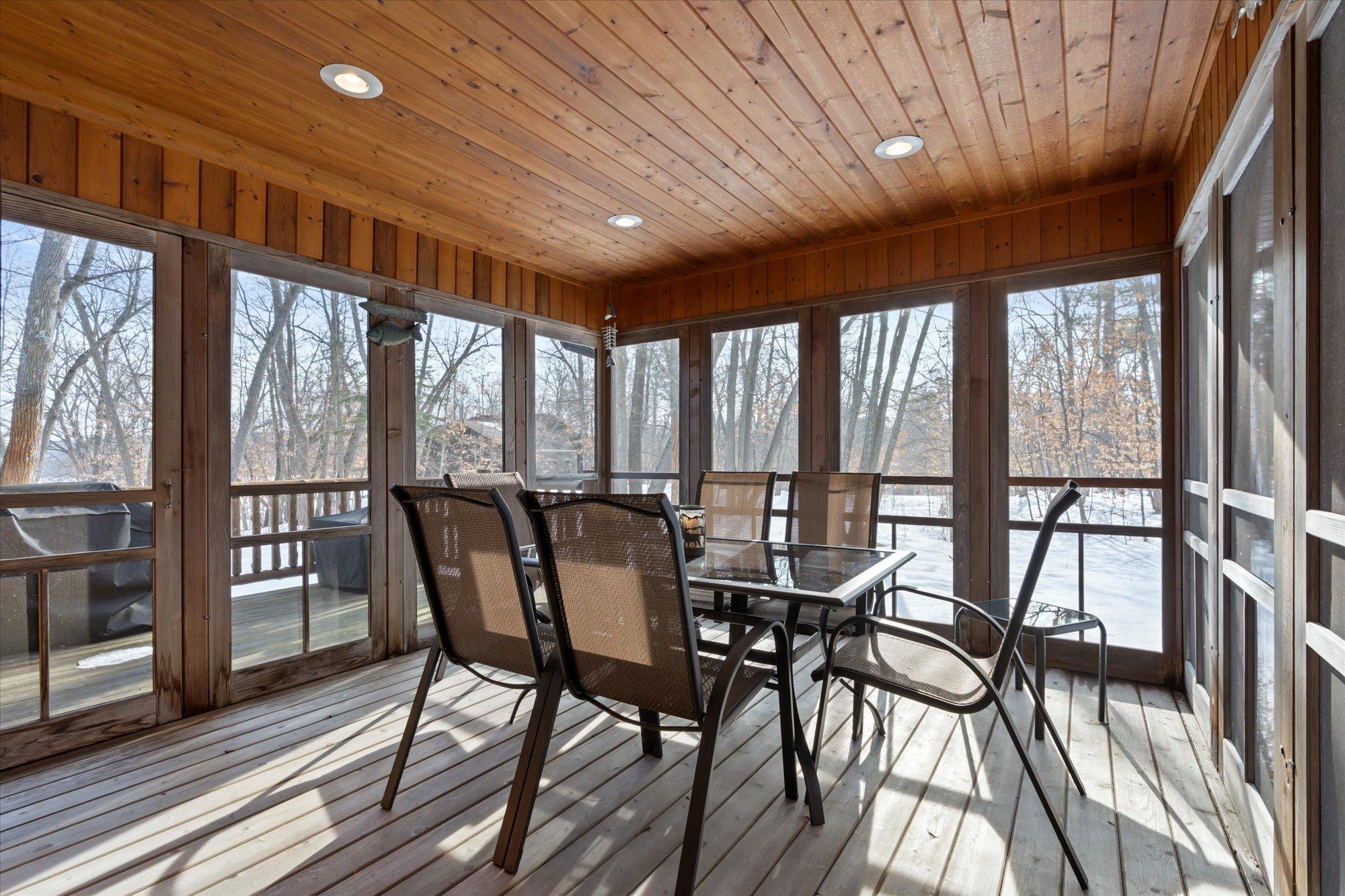 2001 single family home for sale at 9540 Lake Douglas Way in Breezy Point, MN — 4 bed, 3 bath (photo 16 of 44)