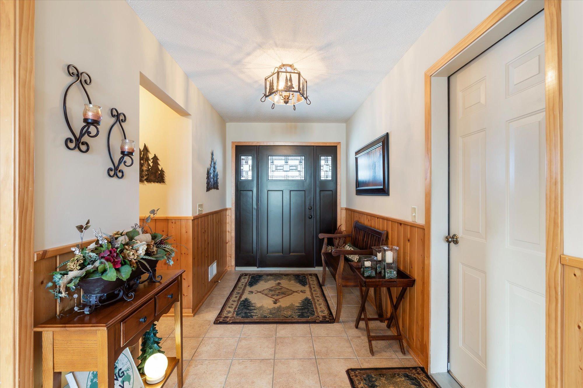 2001 single family home for sale at 9540 Lake Douglas Way in Breezy Point, MN — 4 bed, 3 bath (photo 17 of 44)