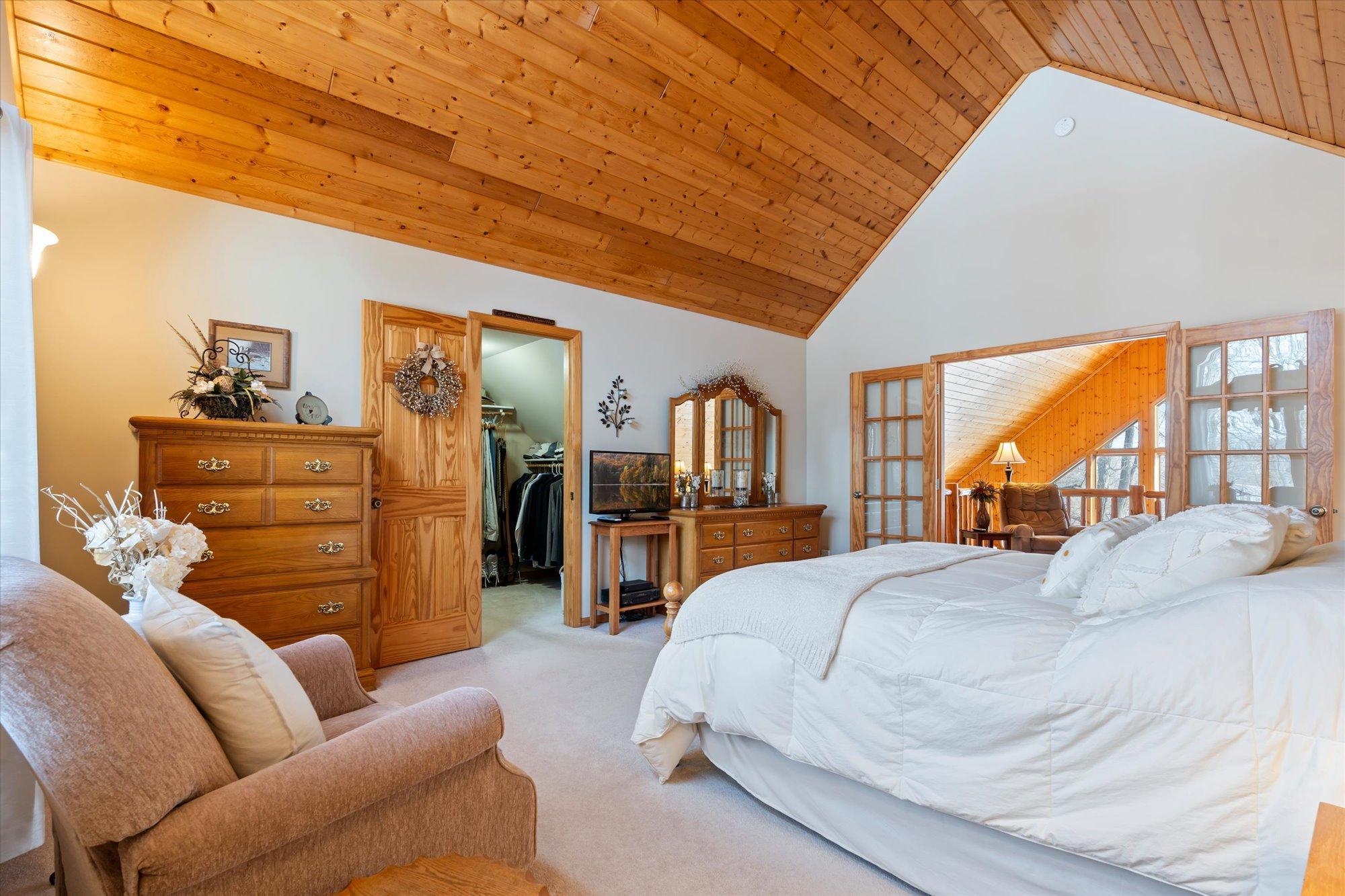2001 single family home for sale at 9540 Lake Douglas Way in Breezy Point, MN — 4 bed, 3 bath (photo 24 of 44)