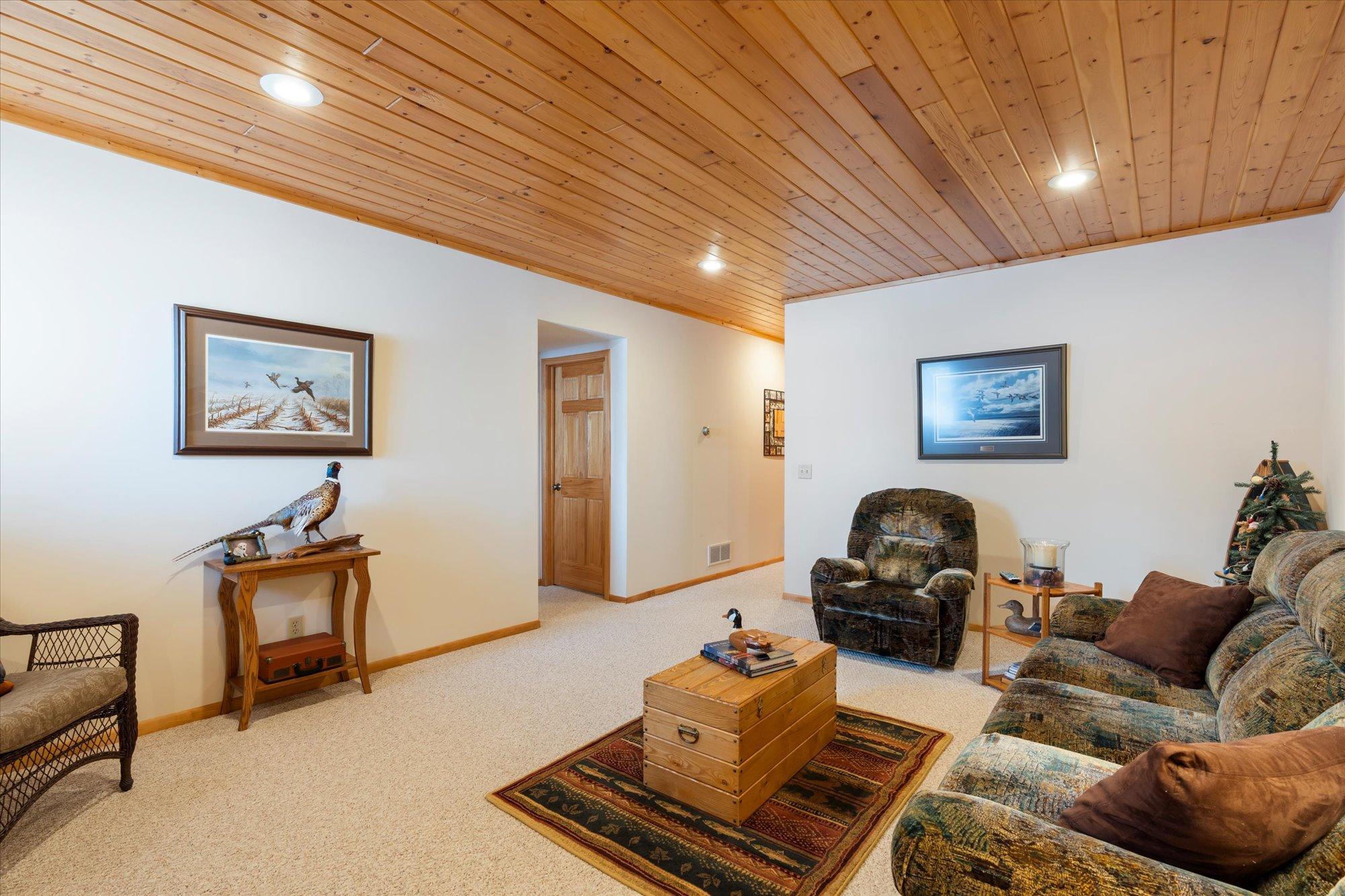 2001 single family home for sale at 9540 Lake Douglas Way in Breezy Point, MN — 4 bed, 3 bath (photo 29 of 44)