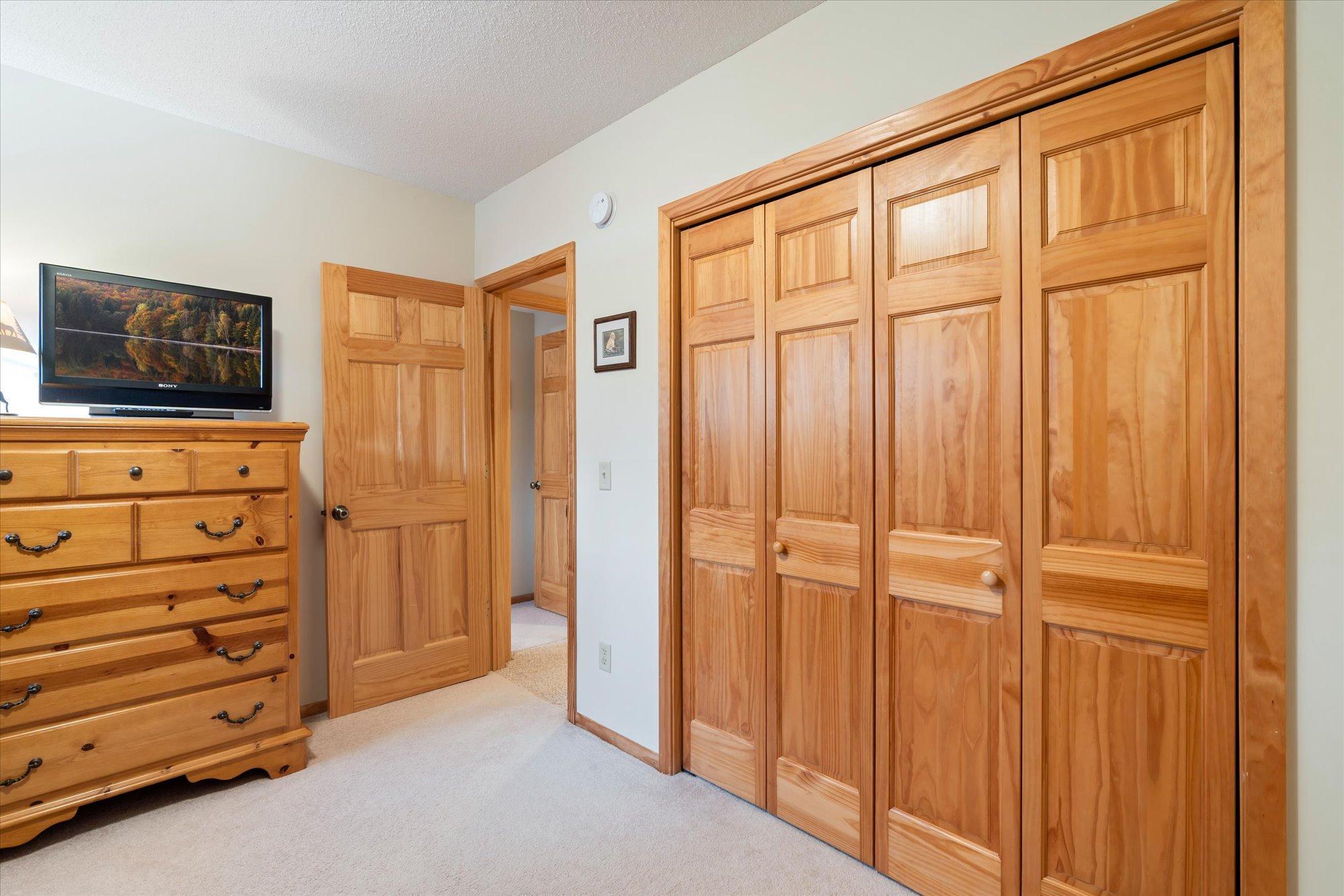 2001 single family home for sale at 9540 Lake Douglas Way in Breezy Point, MN — 4 bed, 3 bath (photo 32 of 44)