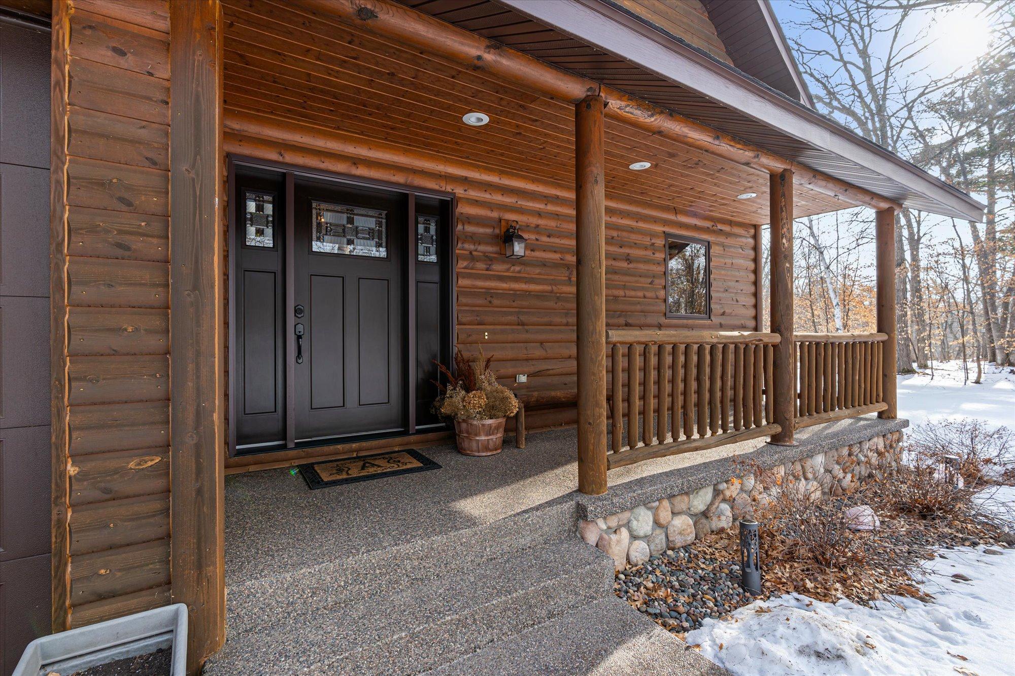 2001 single family home for sale at 9540 Lake Douglas Way in Breezy Point, MN — 4 bed, 3 bath (photo 5 of 44)