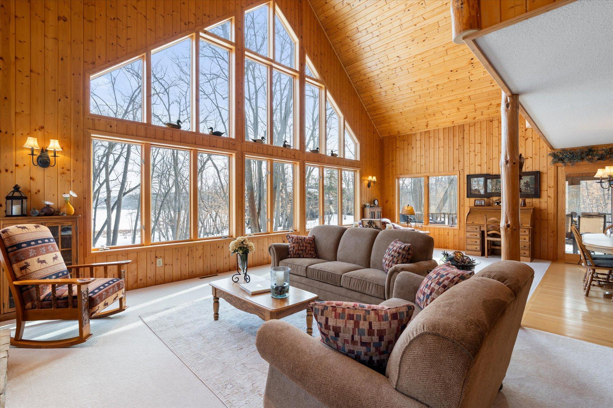 2001 single family home for sale at 9540 Lake Douglas Way in Breezy Point, MN — 4 bed, 3 bath (photo 6 of 44)