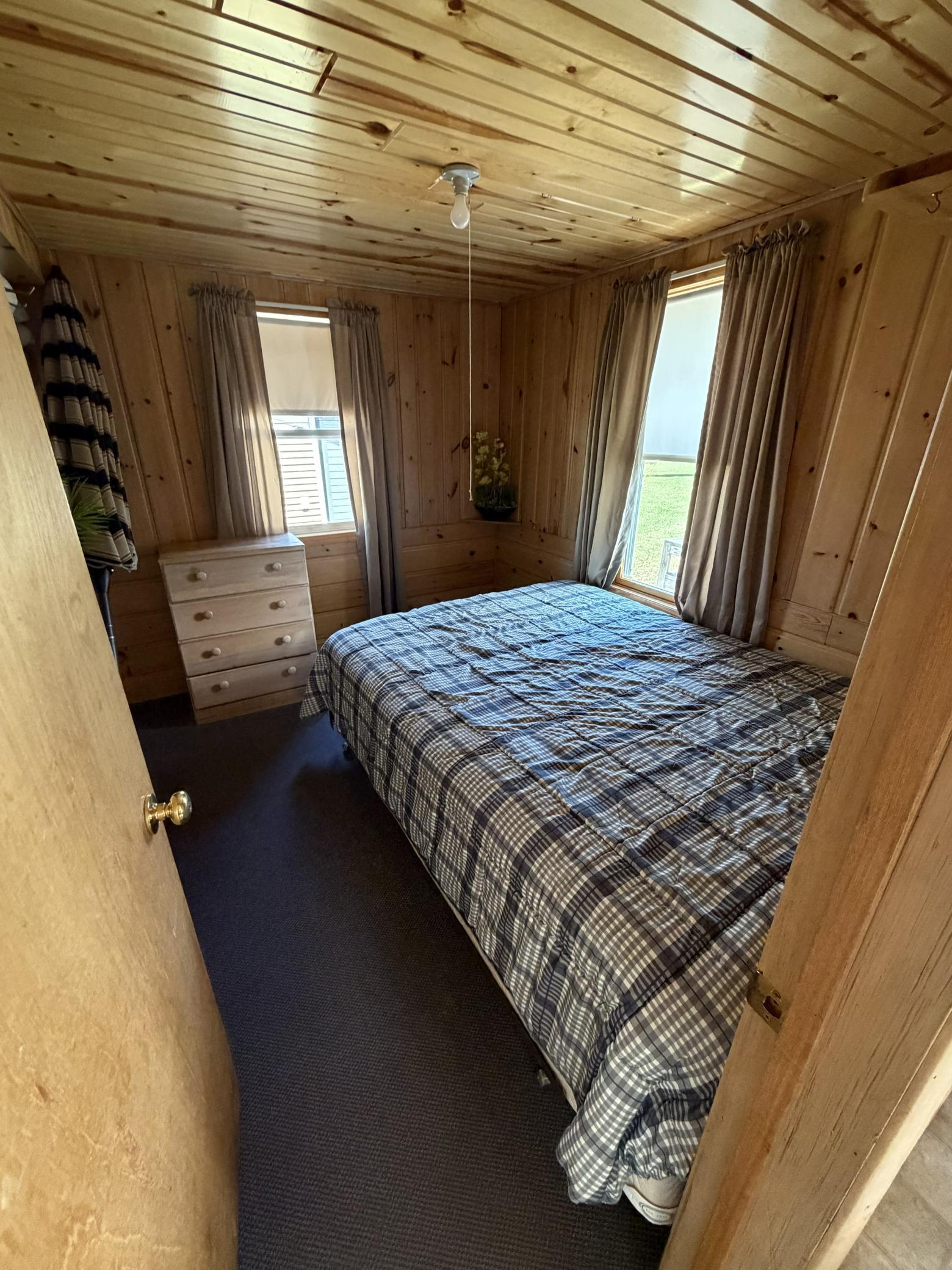 1950 single family home for sale at 36282 #27 Rush Lake Loop in Ottertail, MN — 2 bed, 1 bath (photo 11 of 15)