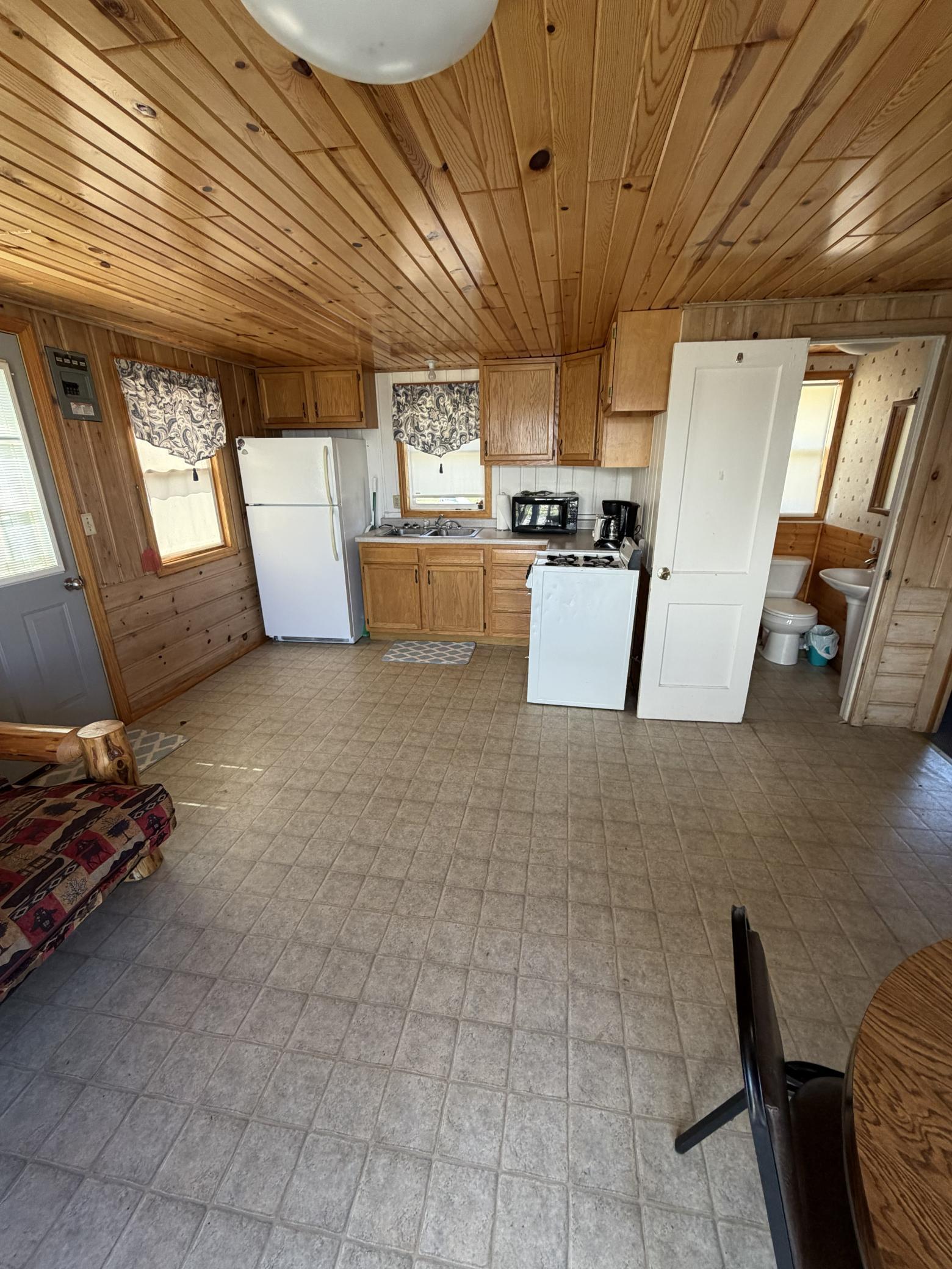 1950 single family home for sale at 36282 #27 Rush Lake Loop in Ottertail, MN — 2 bed, 1 bath (photo 15 of 15)