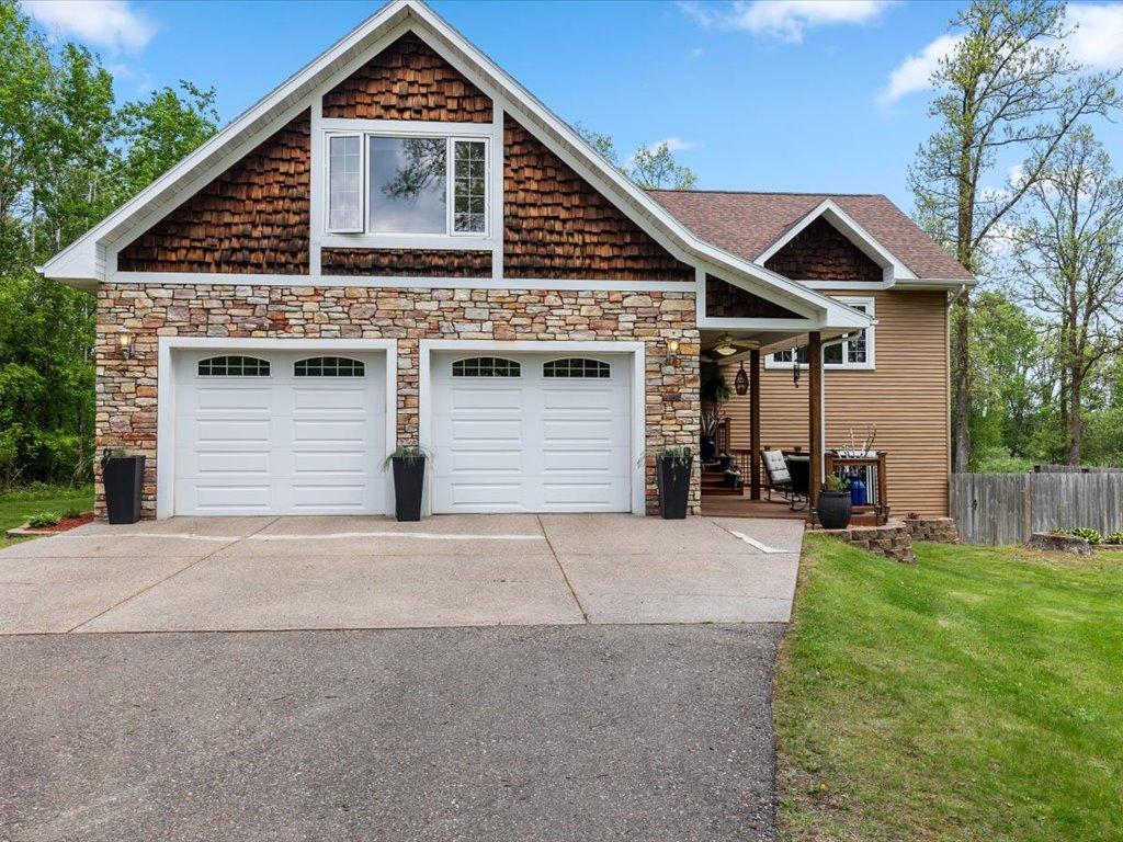 2005 single family home for sale at 7414 Burr Lane in Brainerd, MN — 4 bed, 3 bath (photo 2 of 50)