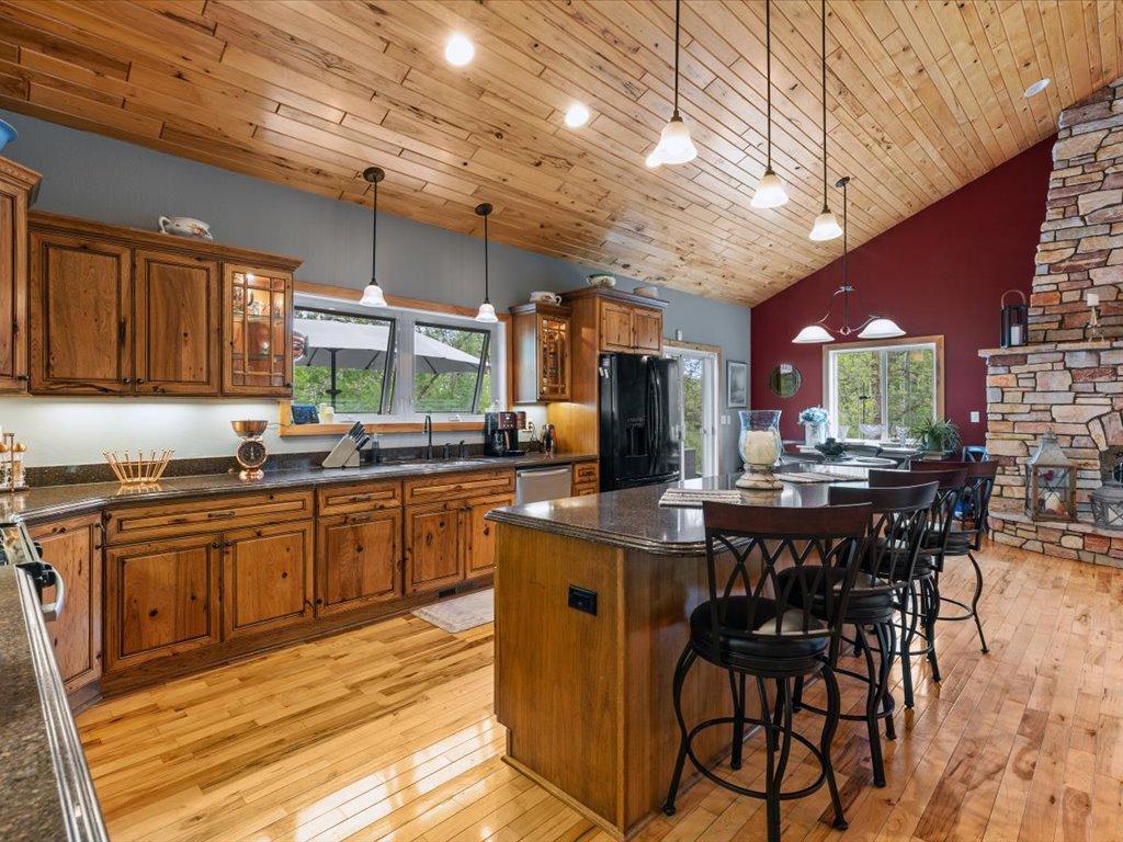 2005 single family home for sale at 7414 Burr Lane in Brainerd, MN — 4 bed, 3 bath (photo 11 of 50)