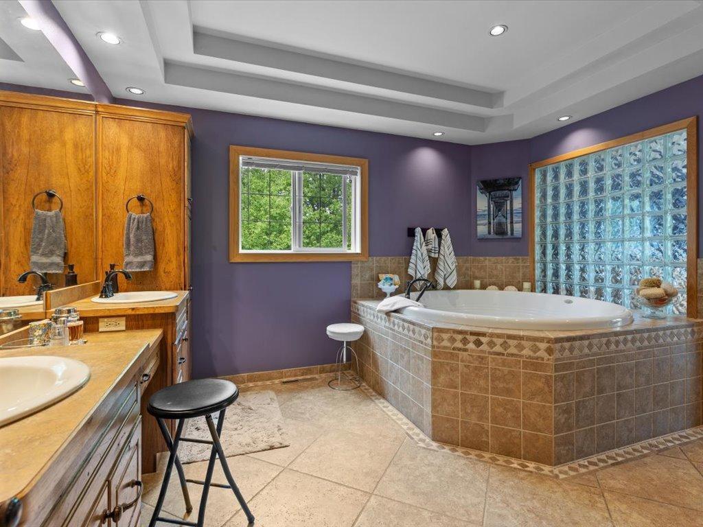 2005 single family home for sale at 7414 Burr Lane in Brainerd, MN — 4 bed, 3 bath (photo 14 of 50)