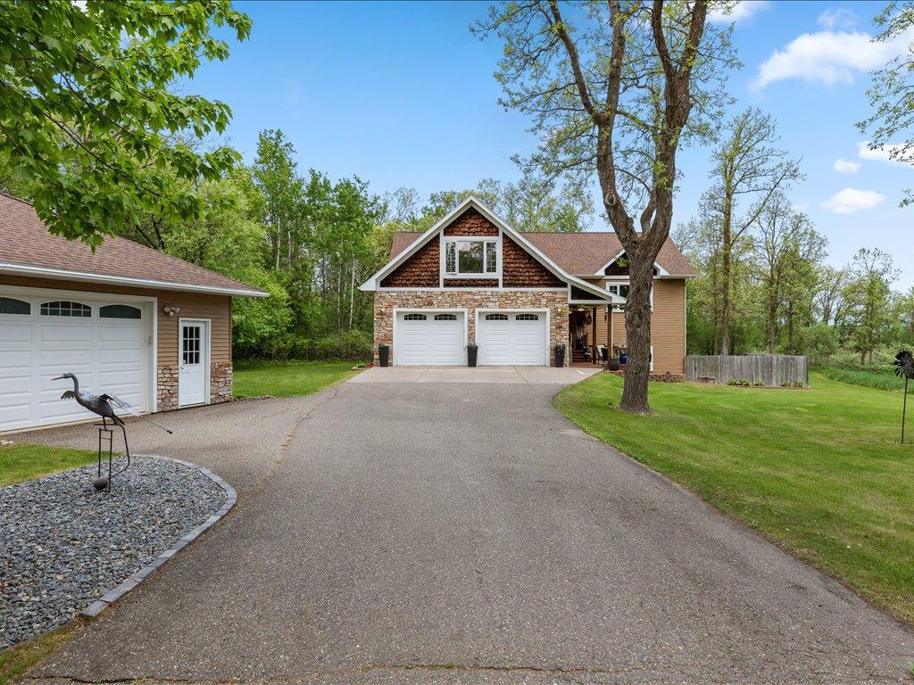 2005 single family home for sale at 7414 Burr Lane in Brainerd, MN — 4 bed, 3 bath (photo 32 of 50)