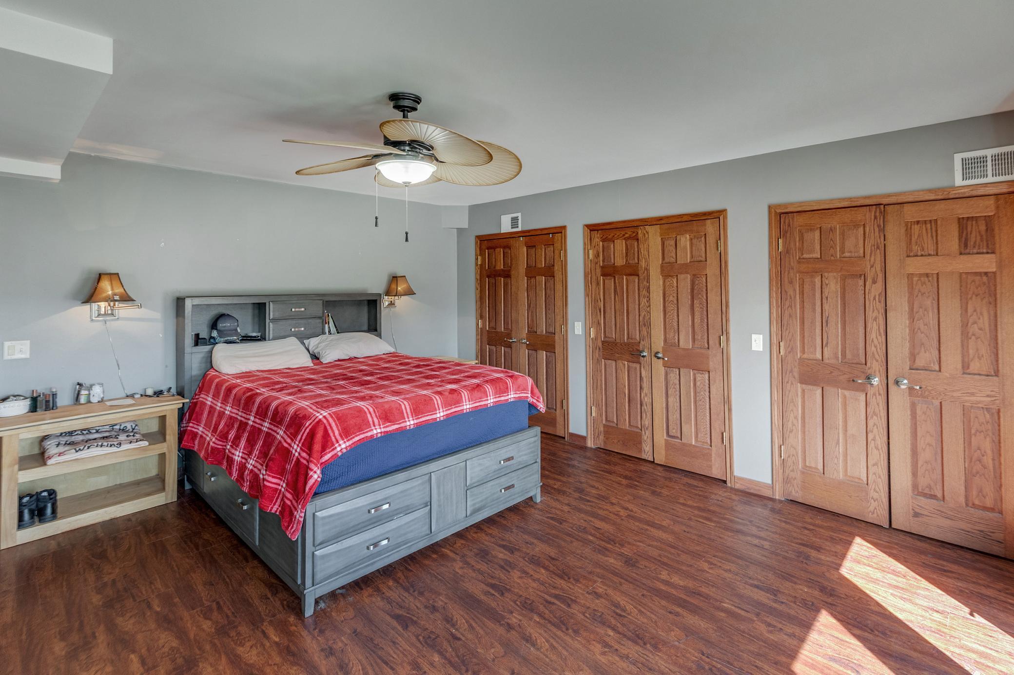 2007 single family home for sale at 31435 Isabelle Drive in Pequot Lakes, MN — 4 bed, 3 bath (photo 12 of 37)