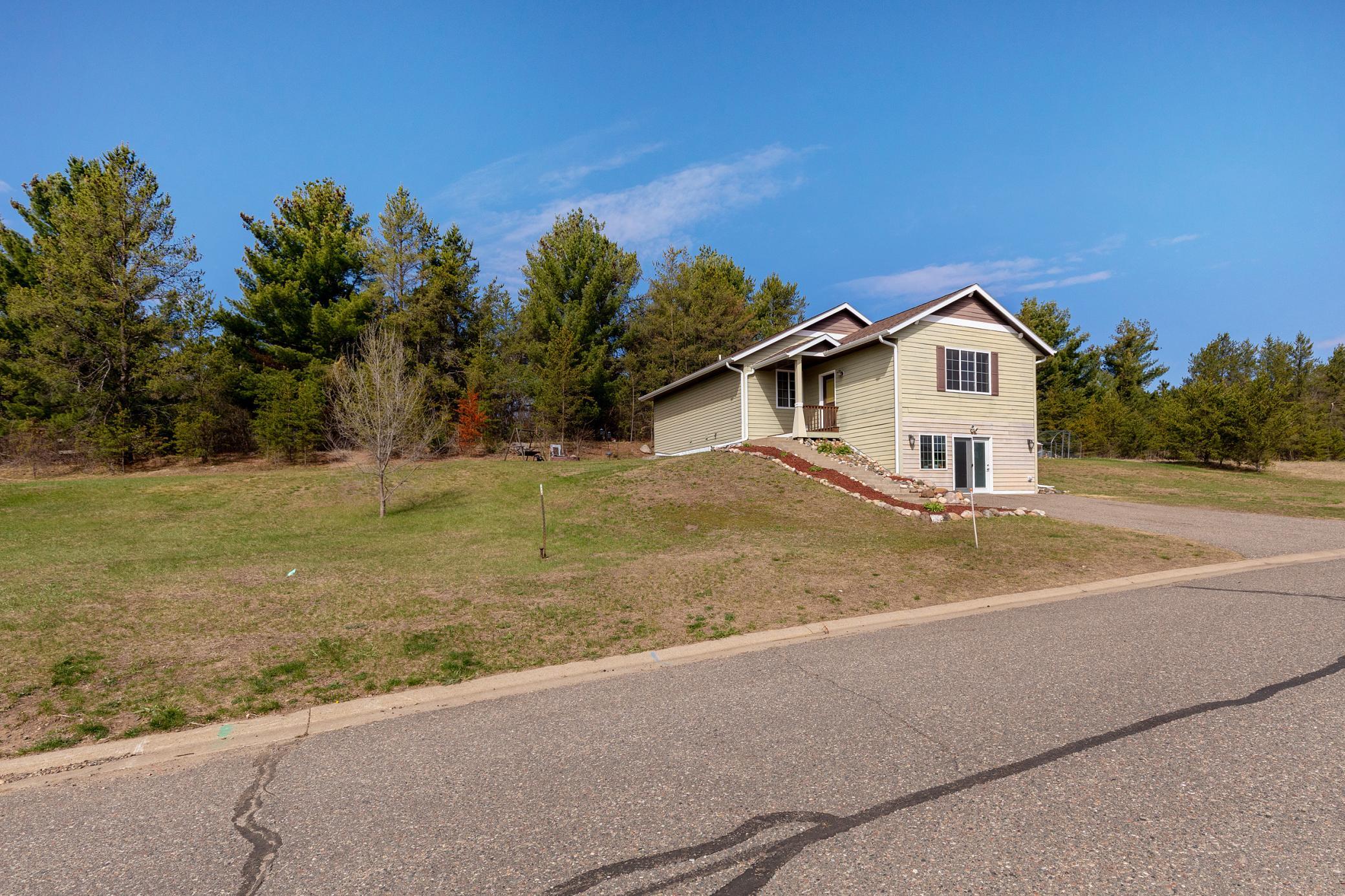 2007 single family home for sale at 31435 Isabelle Drive in Pequot Lakes, MN — 4 bed, 3 bath (photo 34 of 37)