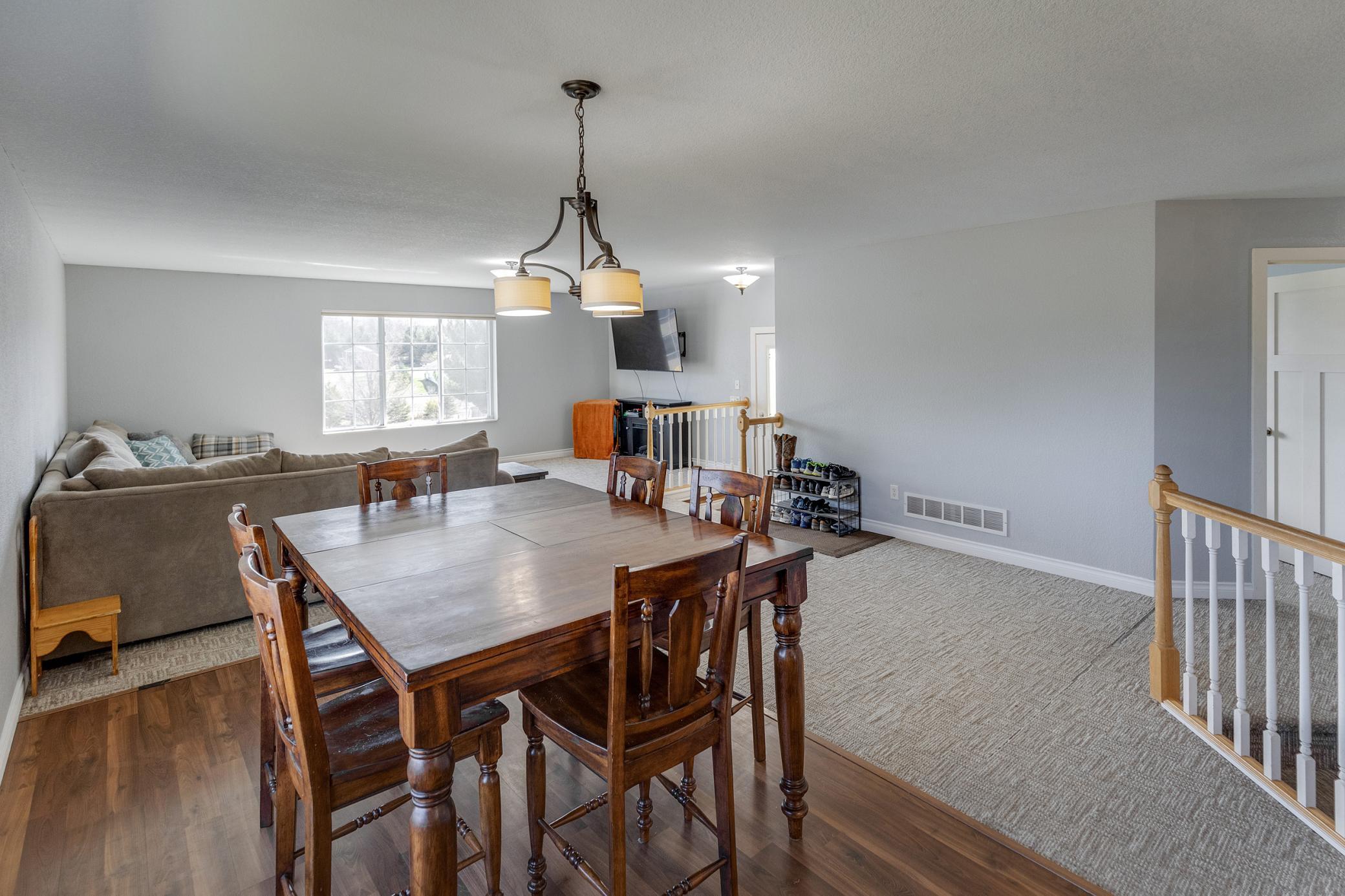 2007 single family home for sale at 31435 Isabelle Drive in Pequot Lakes, MN — 4 bed, 3 bath (photo 10 of 37)