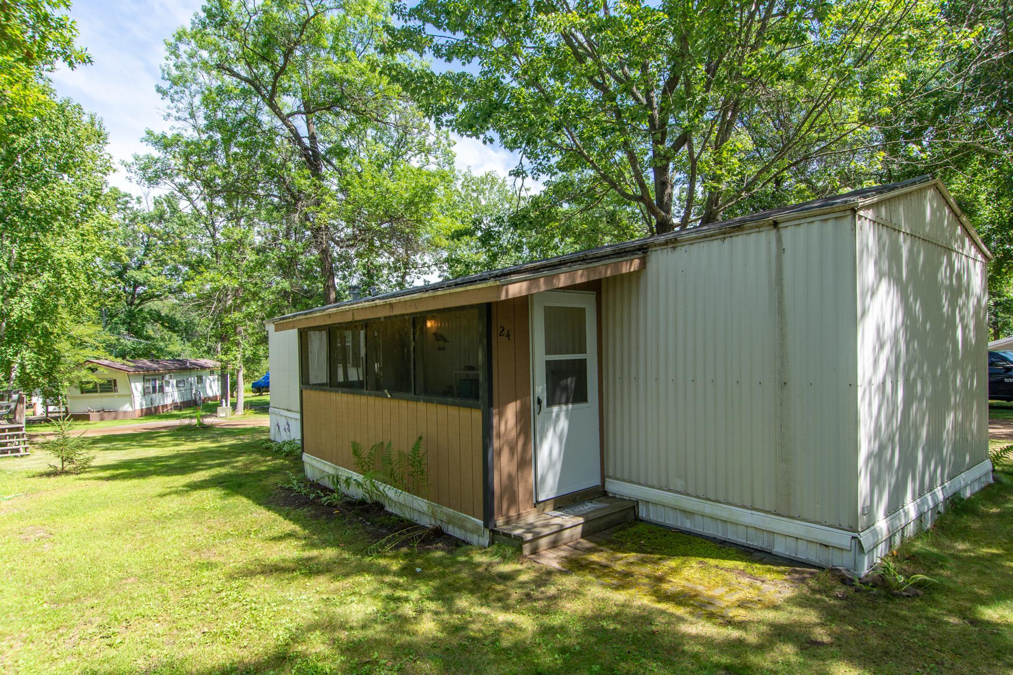 2001 single family home for sale at 15634 County Road 1, Unit 24 in Fifty Lakes, MN — 2 bed, 1 bath (photo 17 of 43)